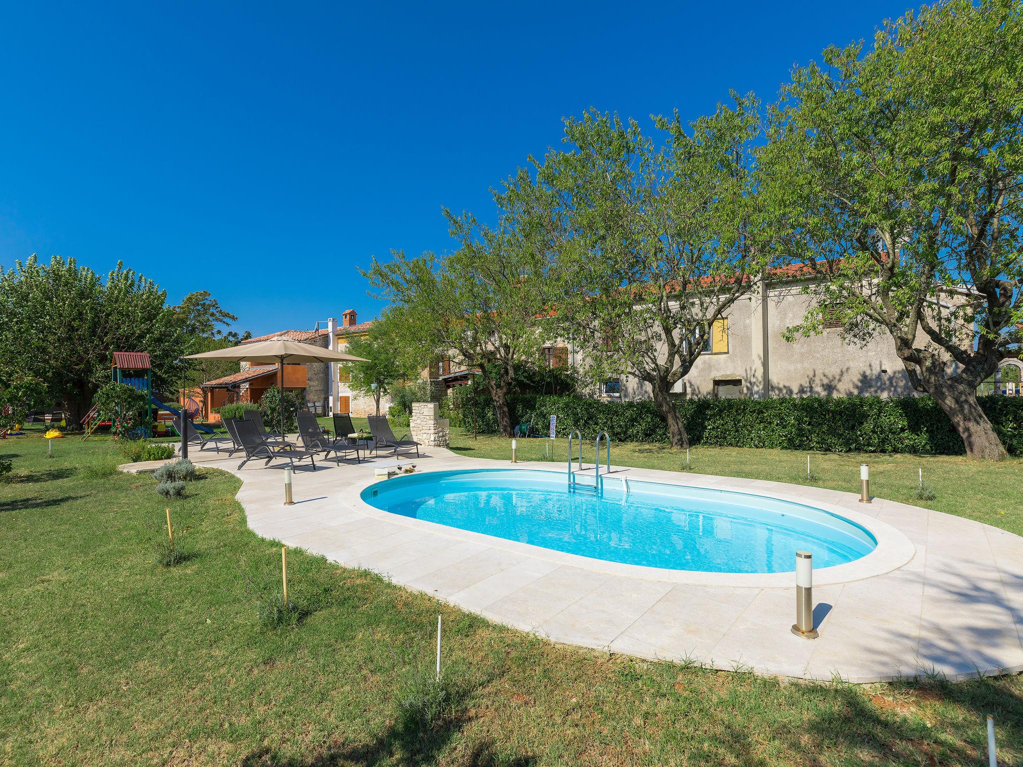 Foto 29 - Casa con 3 camere da letto a Vodnjan con piscina privata e vista mare