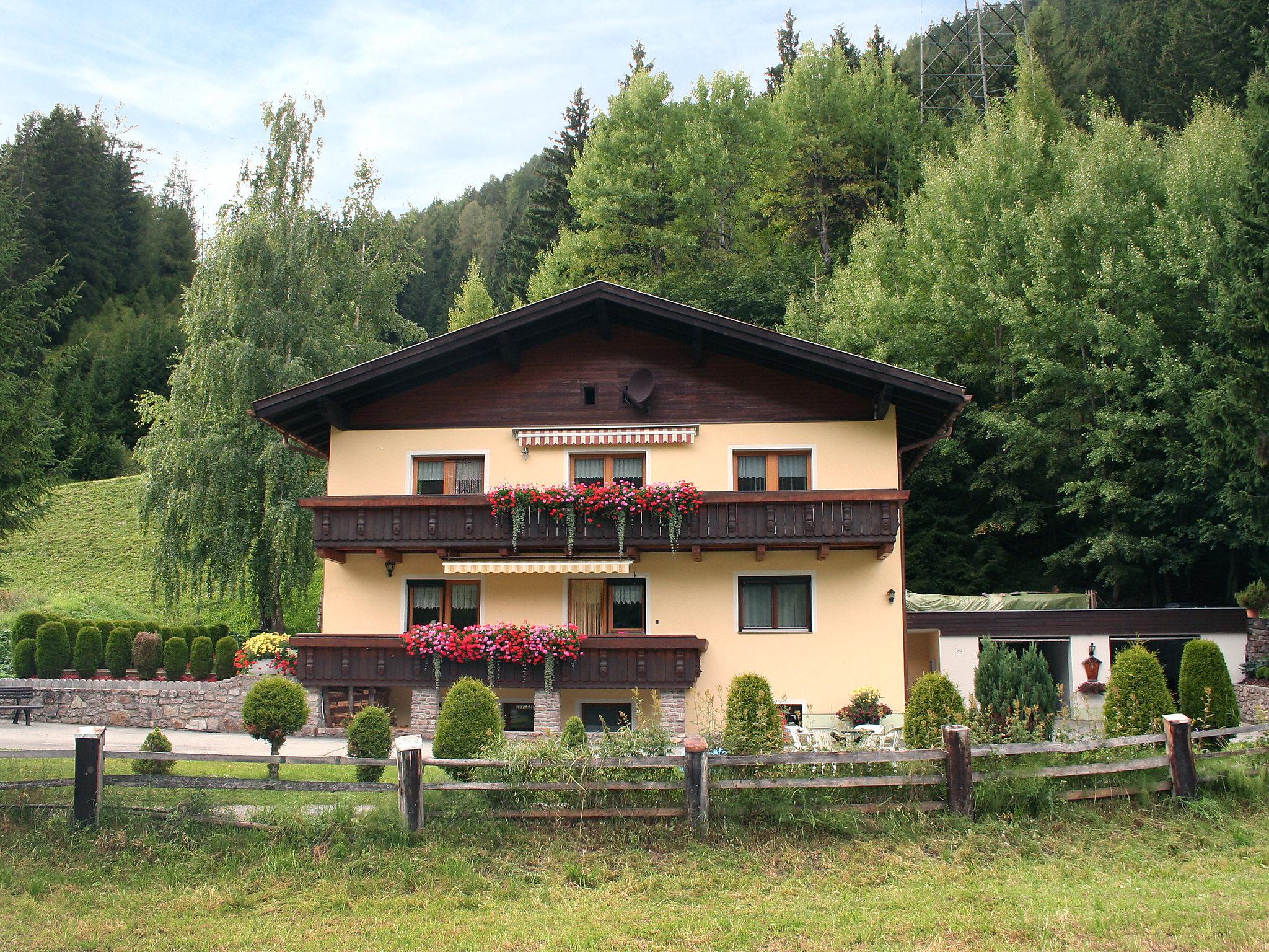 Foto 14 - Apartamento de 3 habitaciones en Sankt Anton am Arlberg con jardín y vistas a la montaña