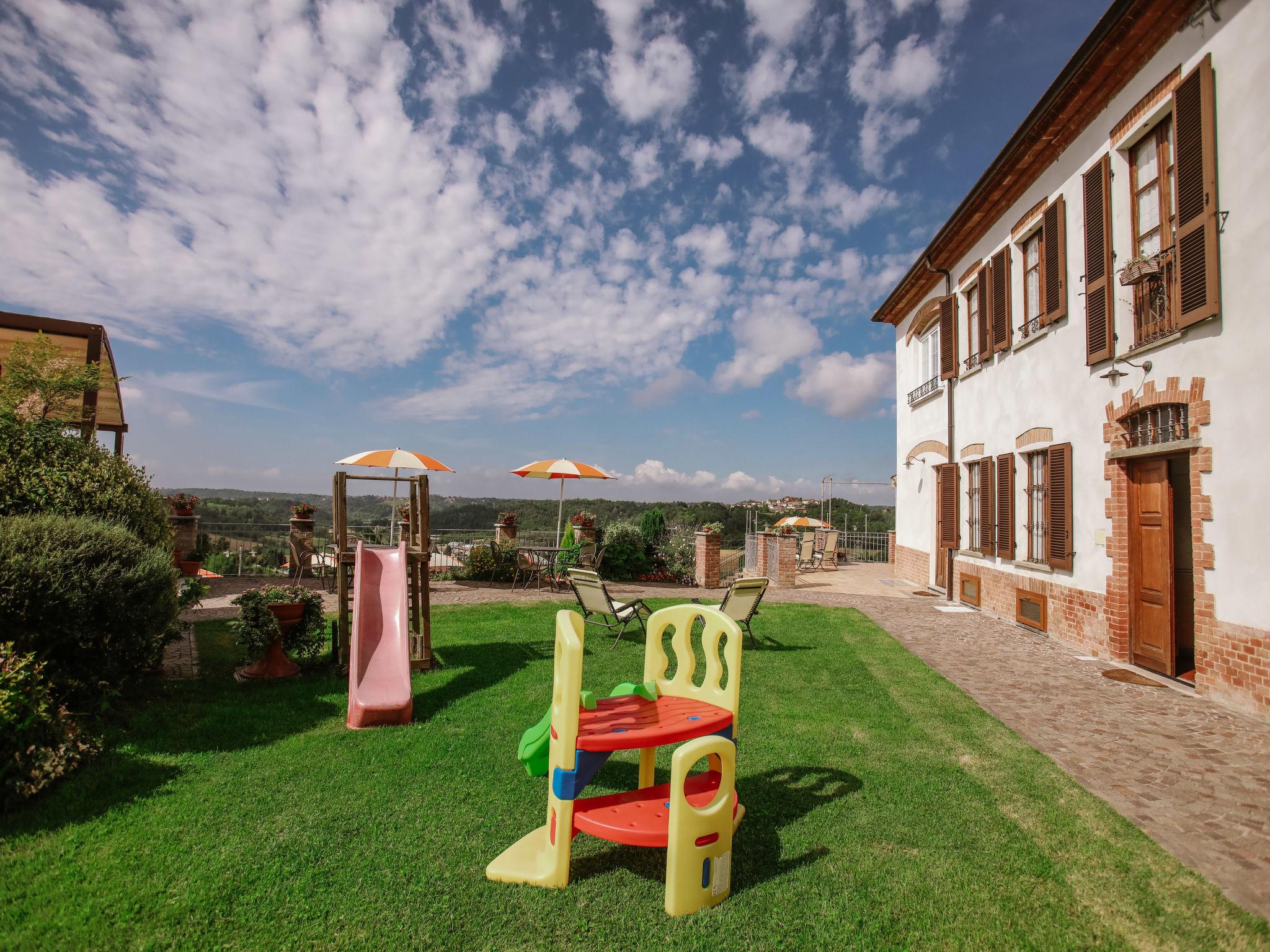 Foto 4 - Appartamento con 2 camere da letto a Cossombrato con piscina e giardino