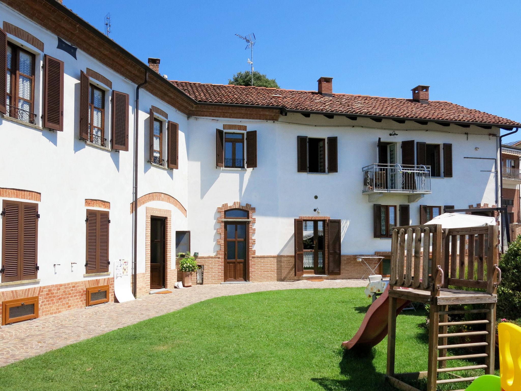 Foto 1 - Casa con 2 camere da letto a Cossombrato con piscina e giardino