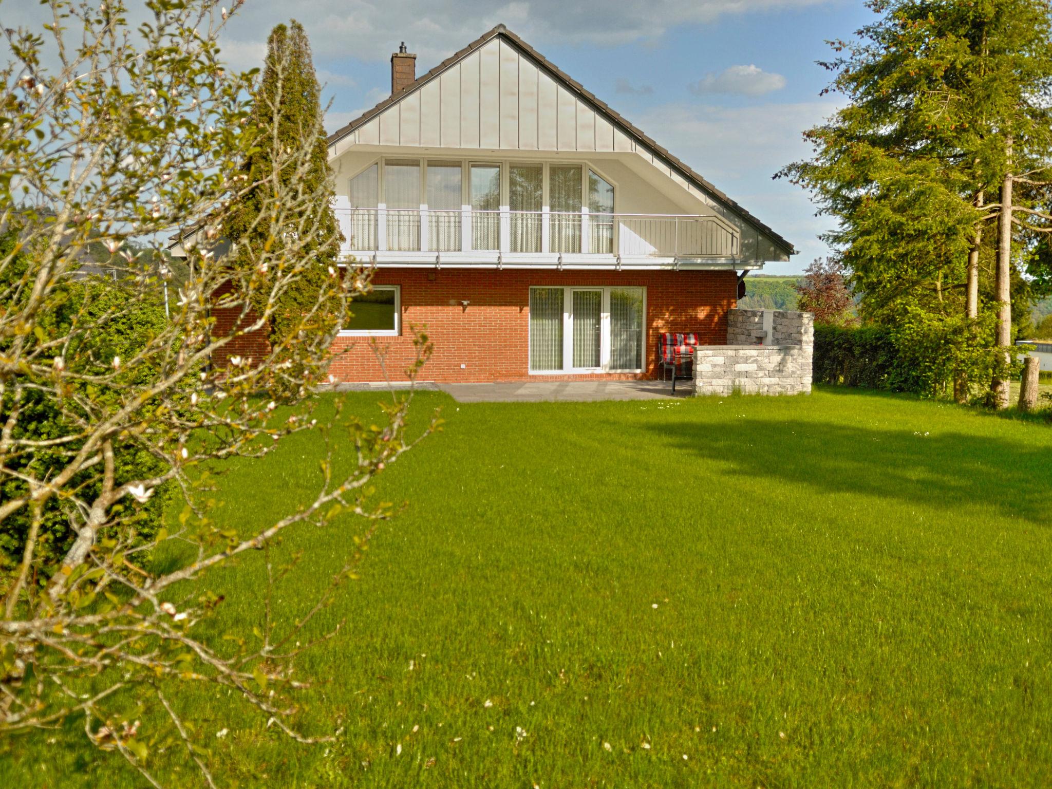 Photo 1 - Appartement de 2 chambres à Manderscheid avec jardin et terrasse