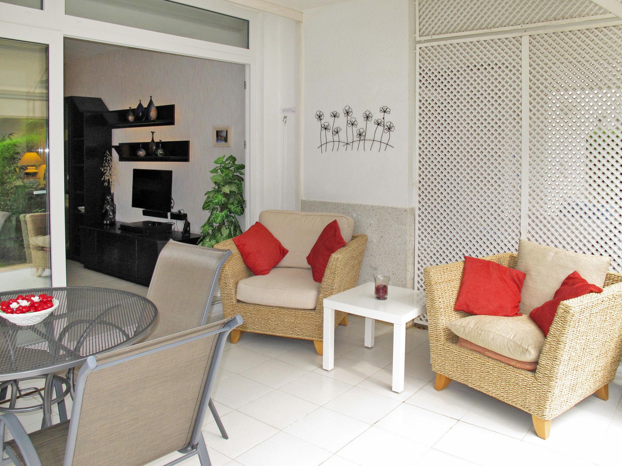 Photo 2 - 2 bedroom Apartment in Pals with swimming pool and sea view