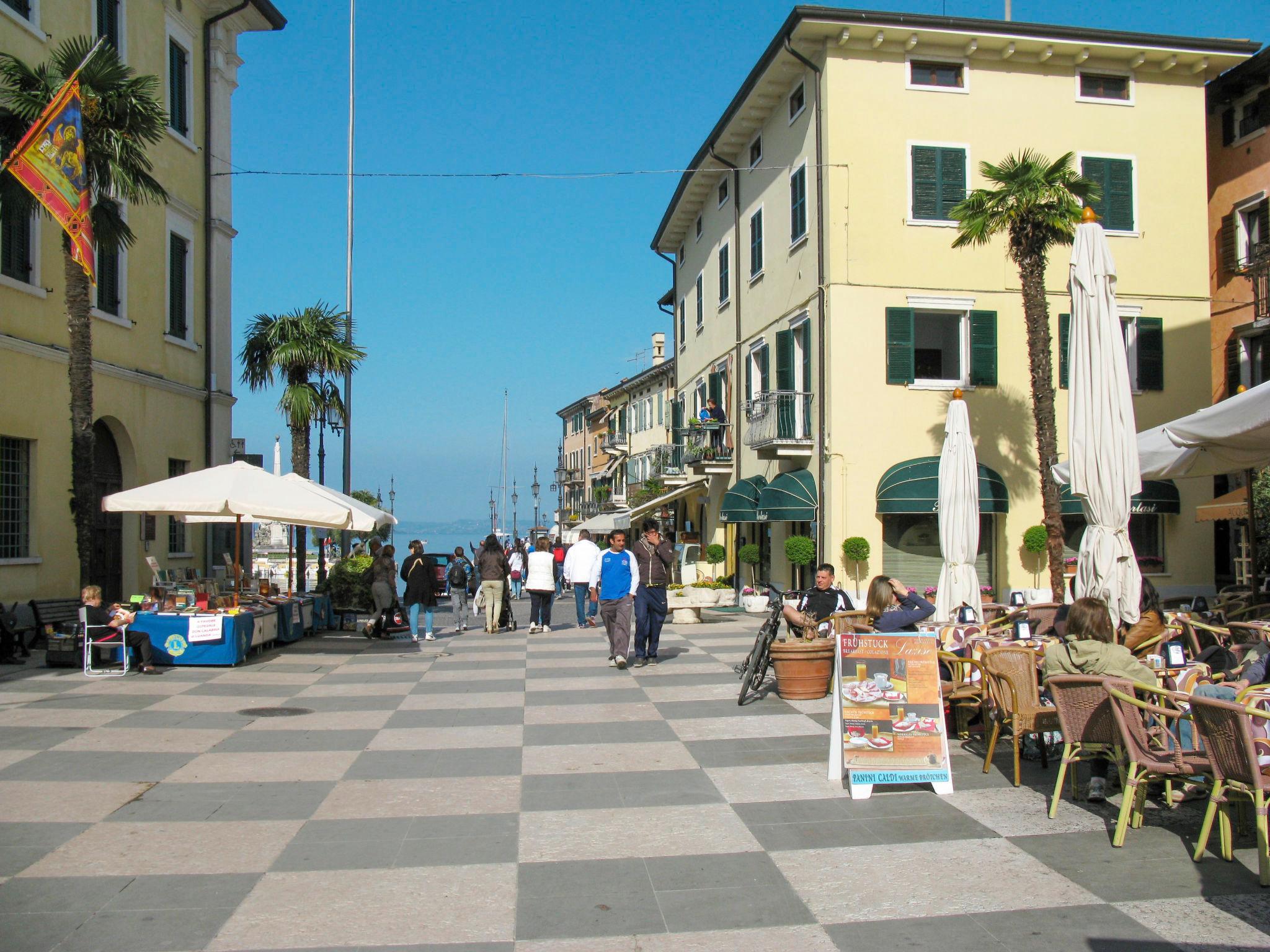 Foto 20 - Apartamento de 2 quartos em Lazise com piscina e vista para a montanha