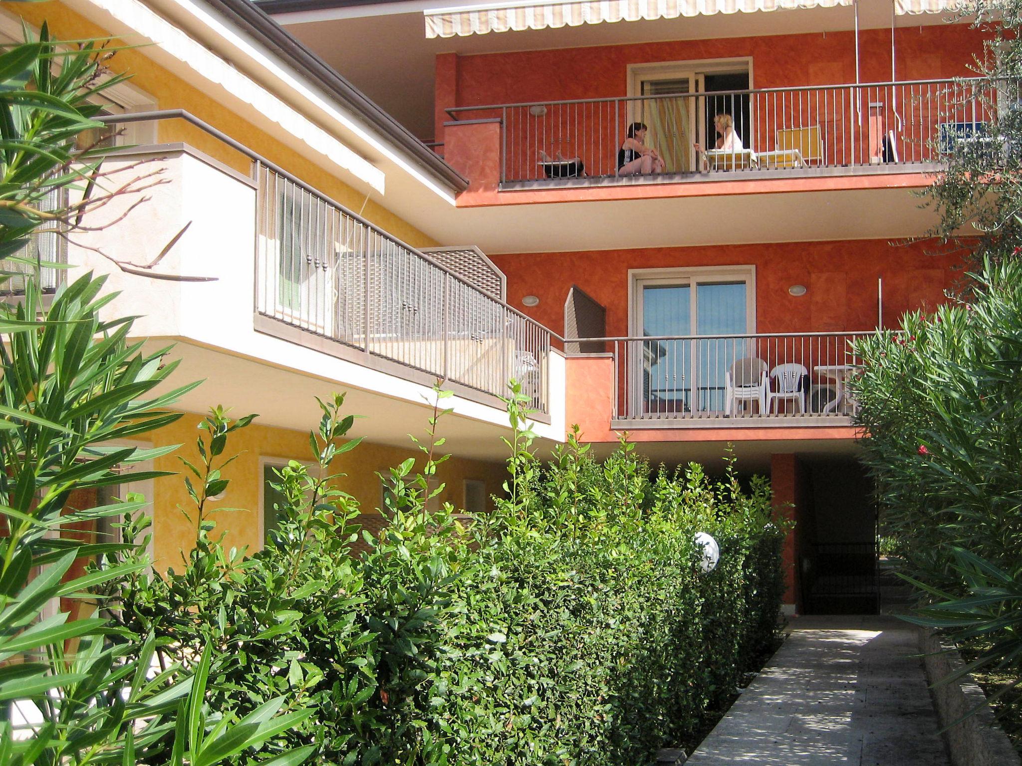 Photo 17 - Appartement de 2 chambres à Lazise avec piscine et jardin