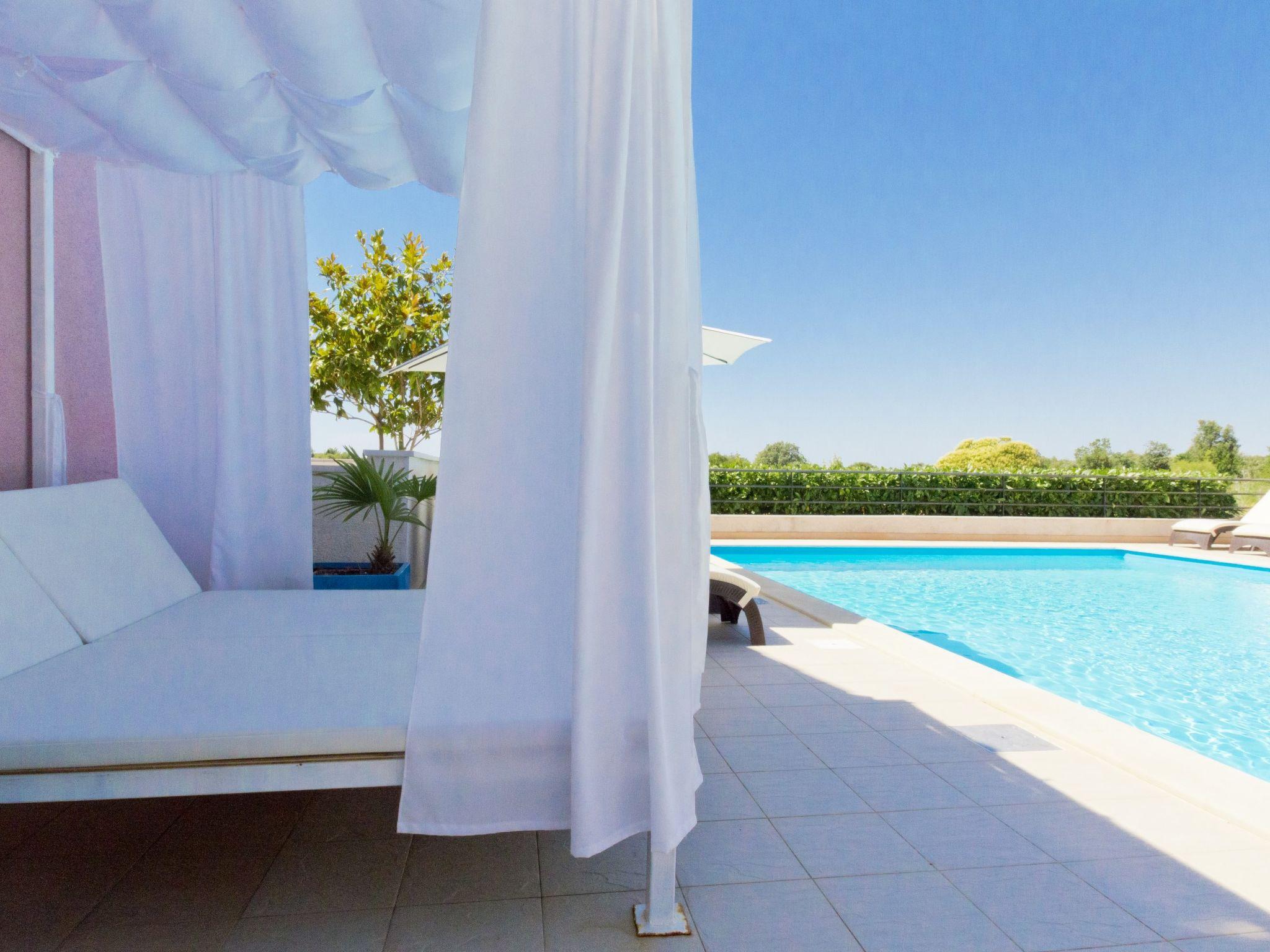 Foto 22 - Apartamento de 1 habitación en Pula con piscina y vistas al mar