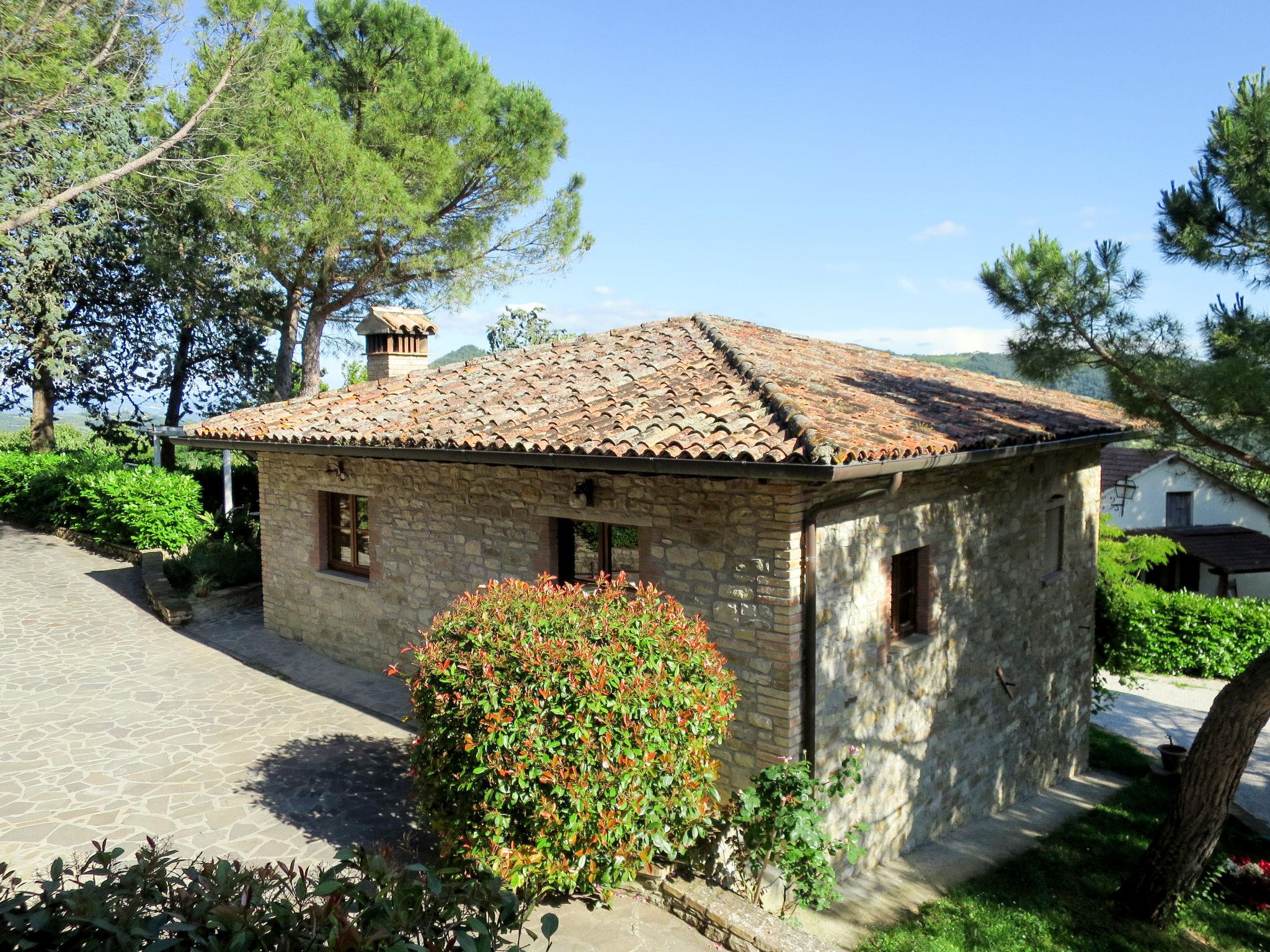 Foto 1 - Casa con 2 camere da letto a Monte Santa Maria Tiberina con piscina e giardino