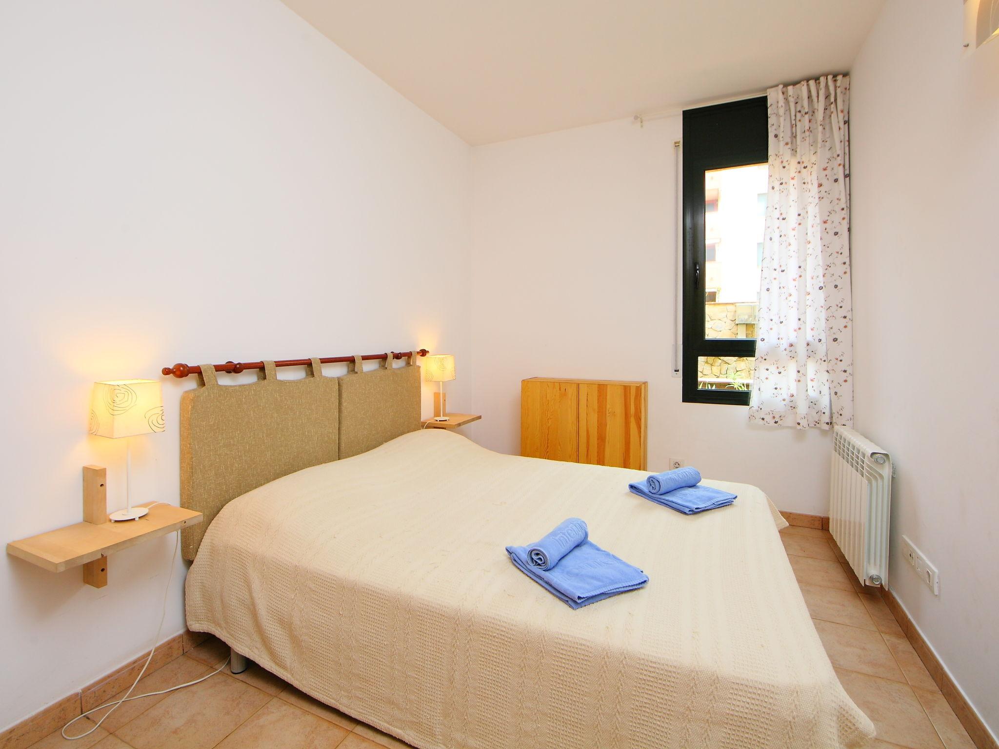 Foto 5 - Apartamento de 2 quartos em Lloret de Mar com piscina e jardim