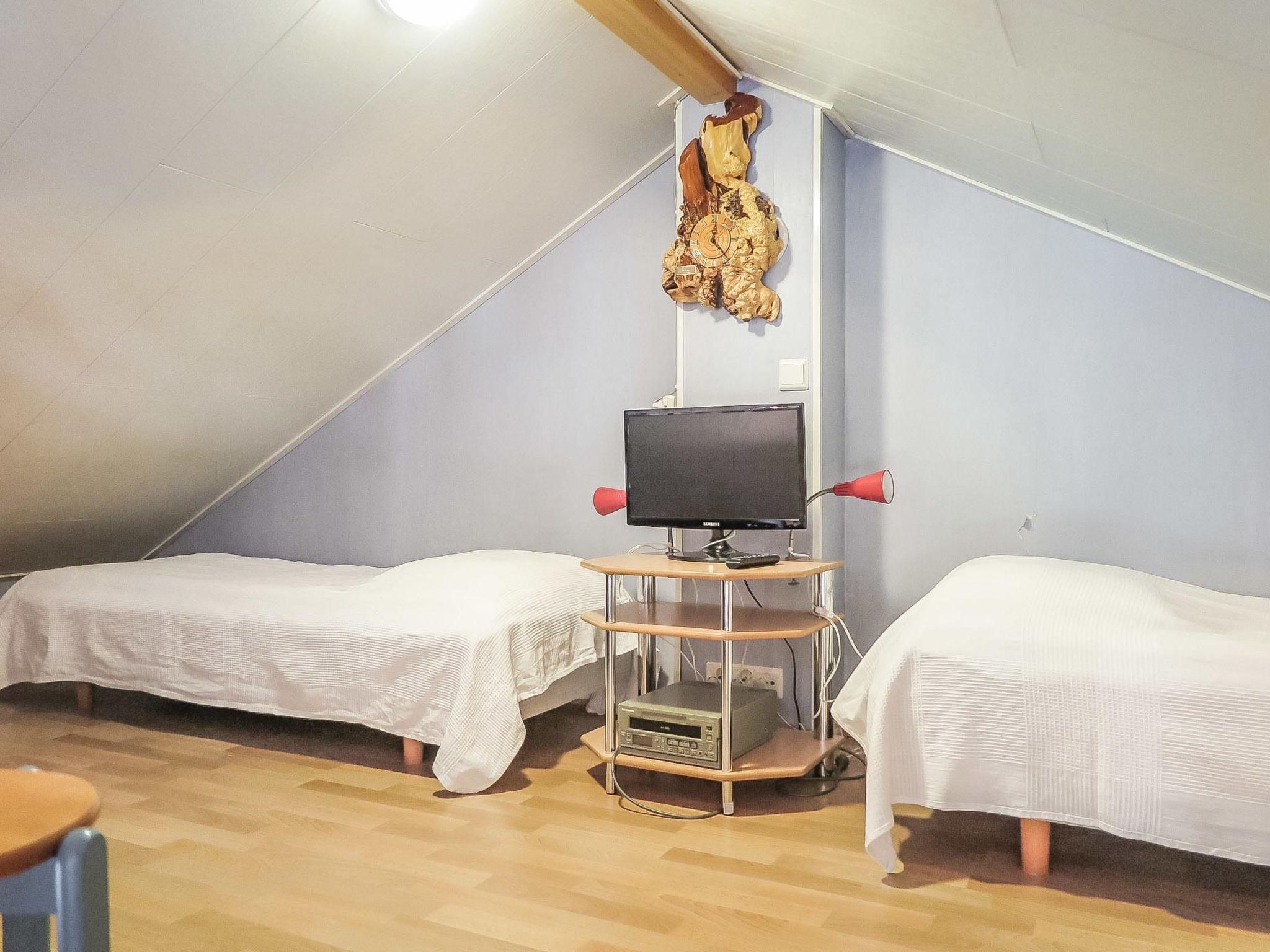 Foto 16 - Haus mit 2 Schlafzimmern in Sodankylä mit sauna und blick auf die berge