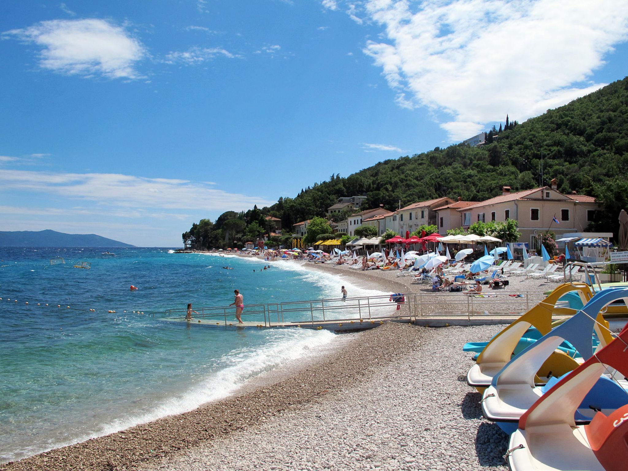 Foto 59 - Casa de 3 quartos em Mošćenička Draga com piscina e vistas do mar