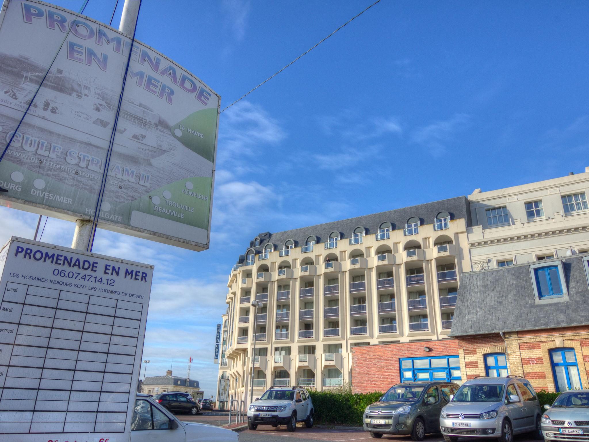 Foto 11 - Apartamento de 1 habitación en Trouville-sur-Mer con terraza