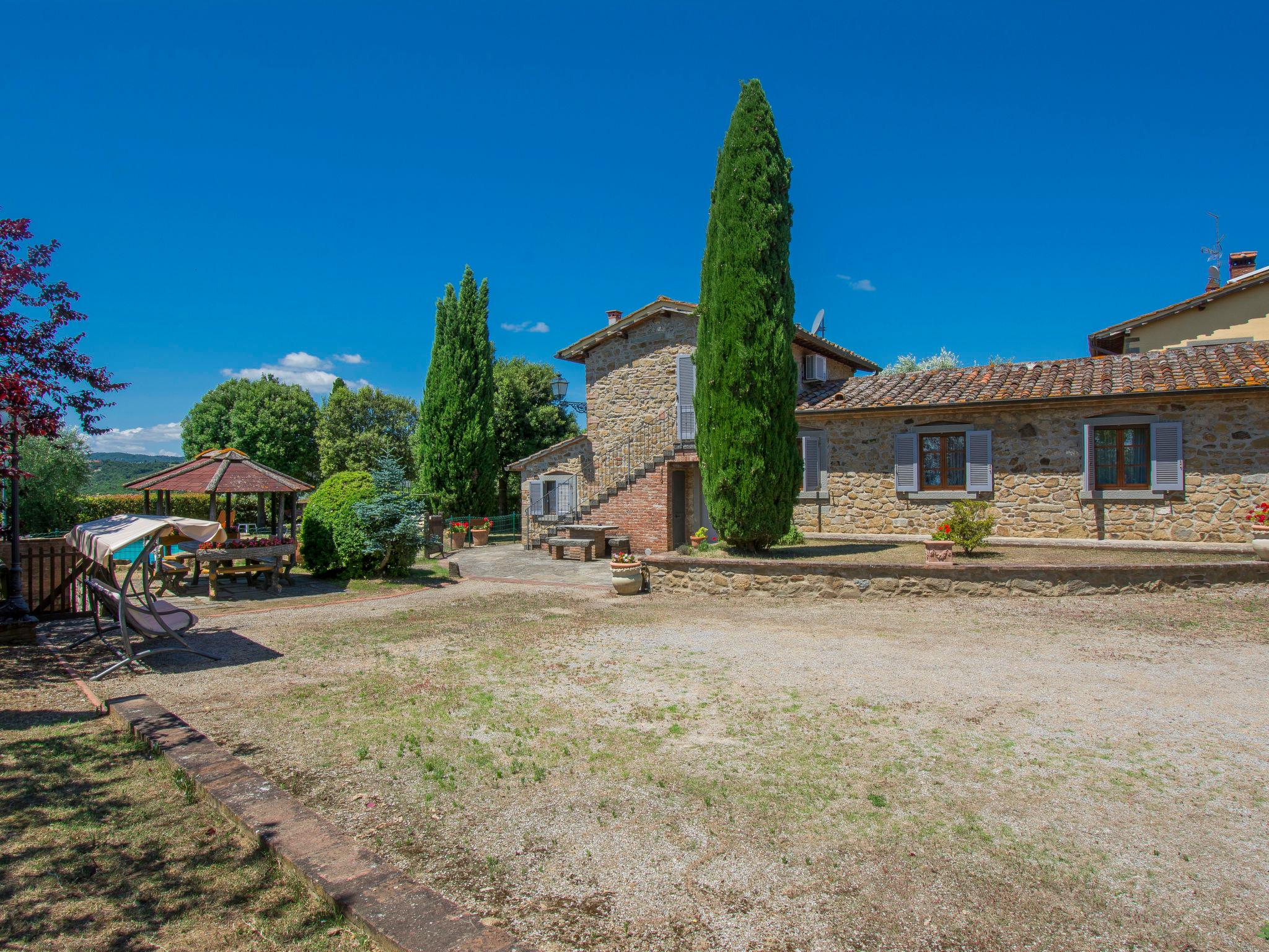 Foto 32 - Casa de 4 habitaciones en Civitella in Val di Chiana con piscina privada y jardín