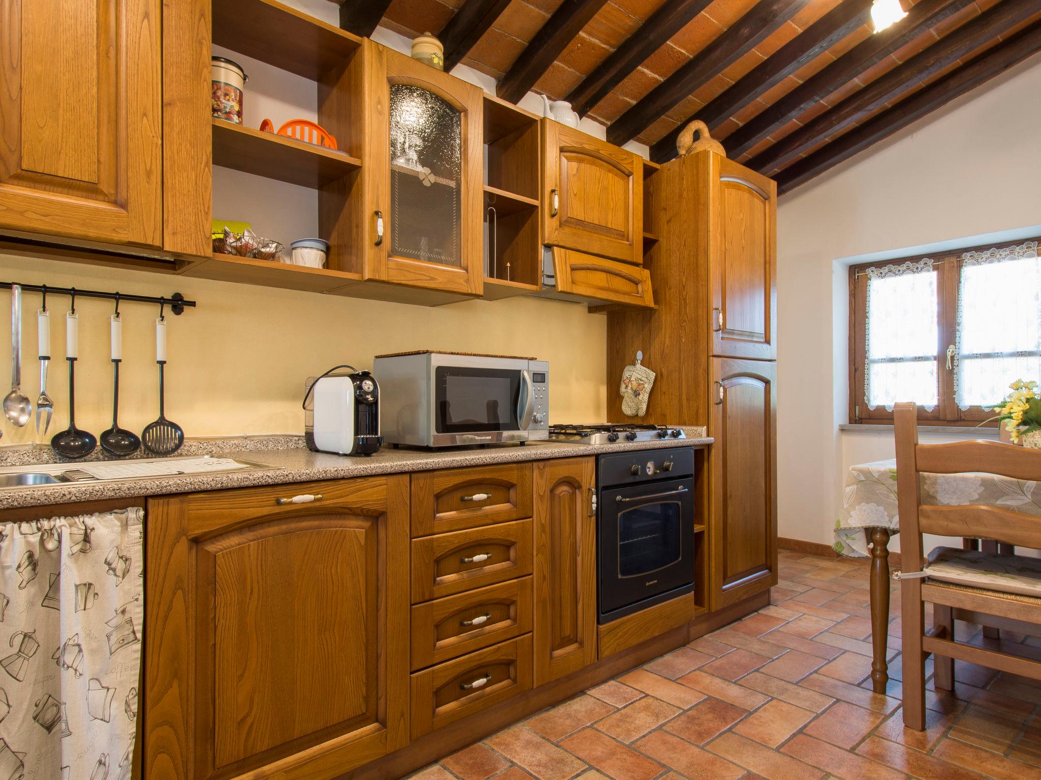 Photo 9 - 4 bedroom House in Civitella in Val di Chiana with private pool and garden
