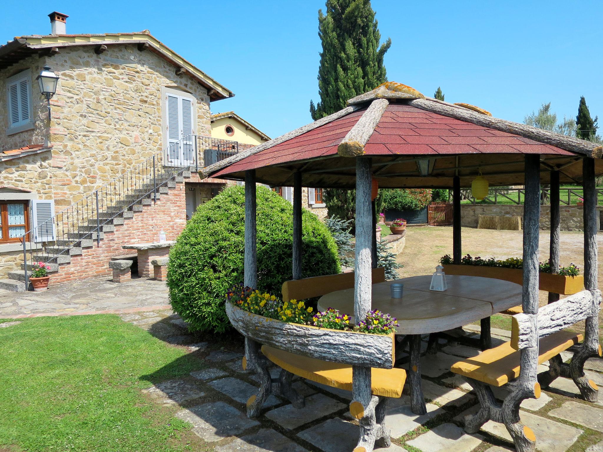 Photo 29 - Maison de 4 chambres à Civitella in Val di Chiana avec piscine privée et jardin