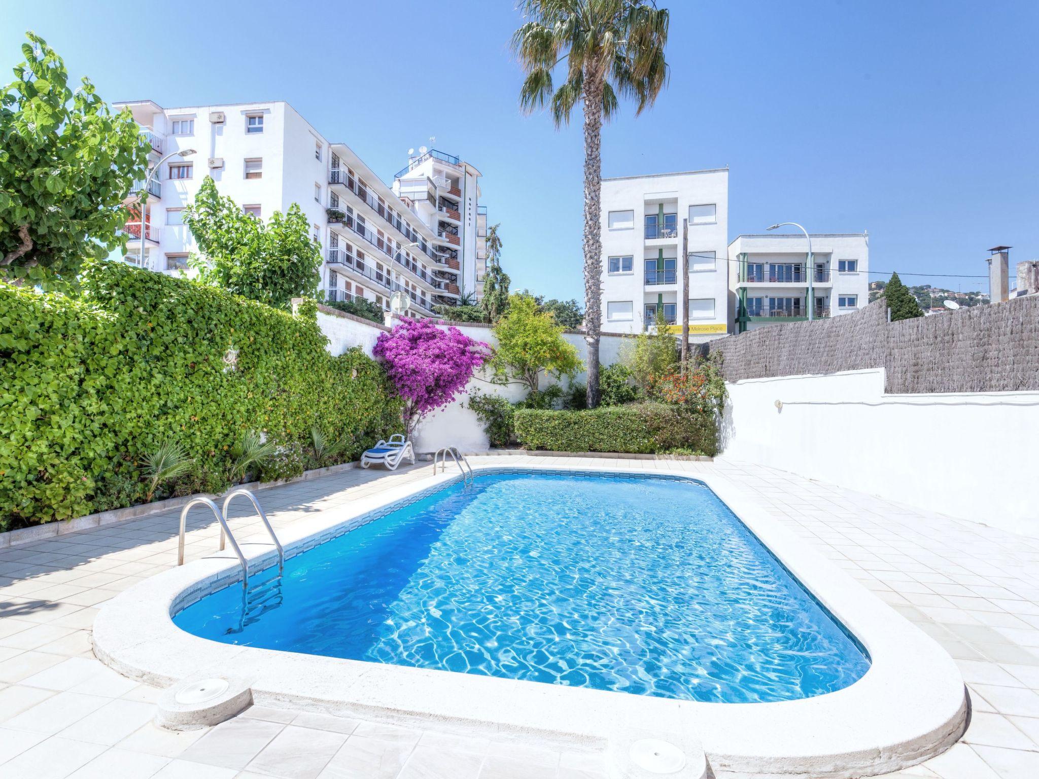 Foto 10 - Apartamento de 1 habitación en Lloret de Mar con piscina y vistas al mar