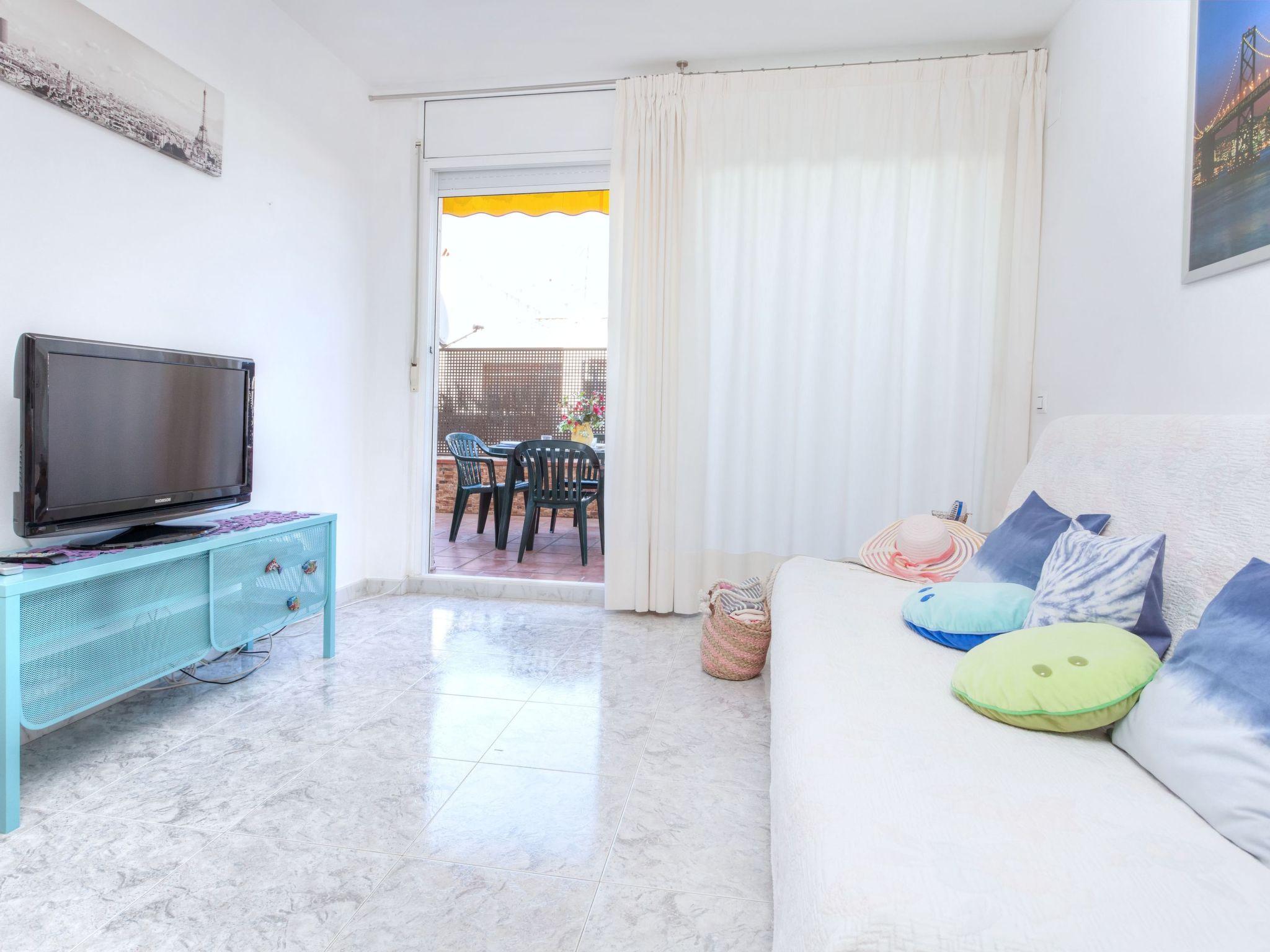 Foto 7 - Apartamento de 1 habitación en Lloret de Mar con piscina y vistas al mar