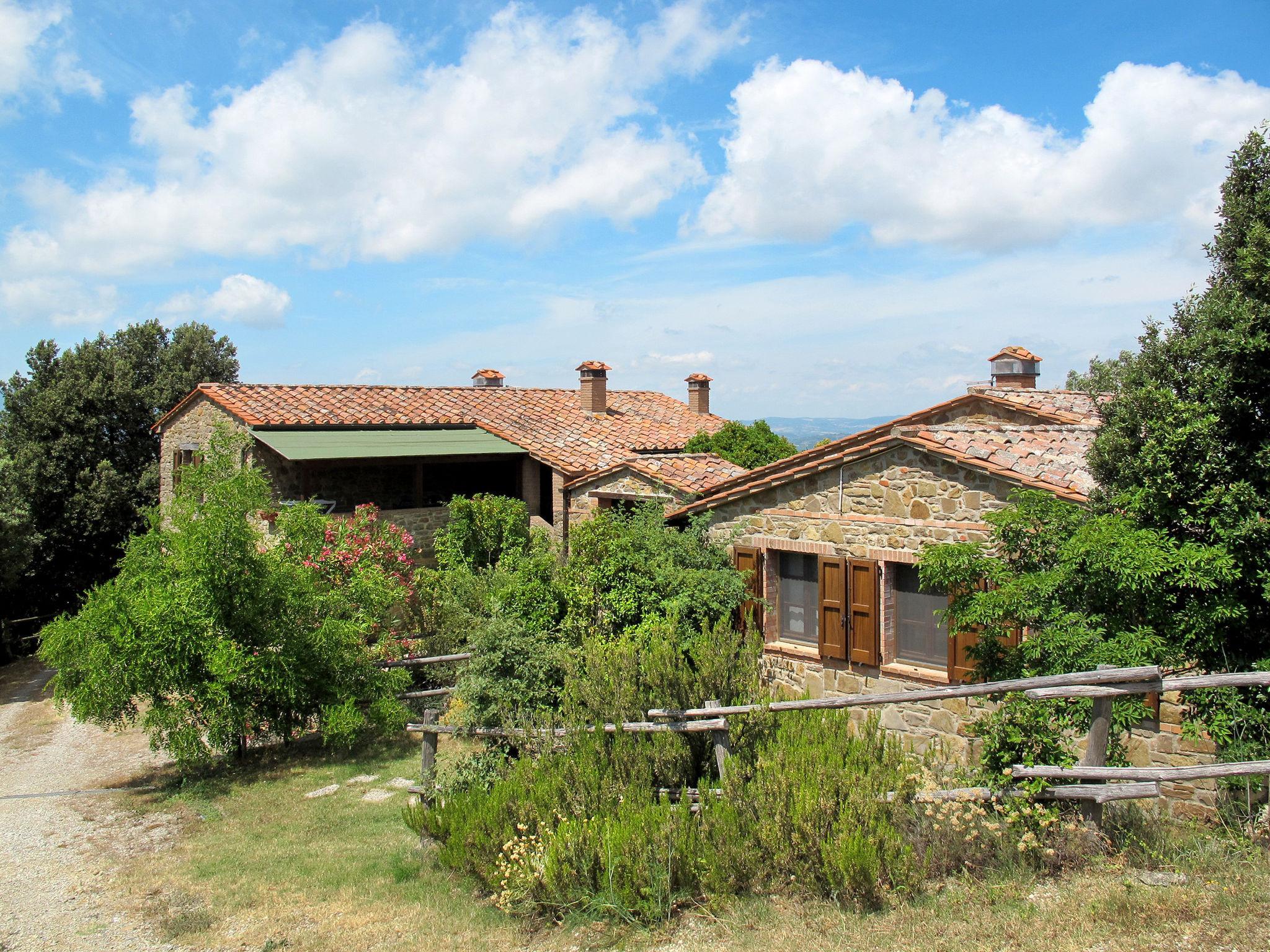 Foto 4 - Apartment mit 1 Schlafzimmer in Paciano mit schwimmbad und garten