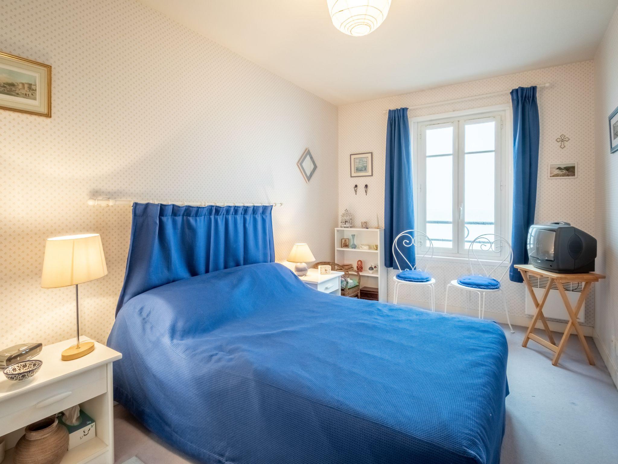 Foto 4 - Appartamento con 1 camera da letto a Saint-Malo con vista mare