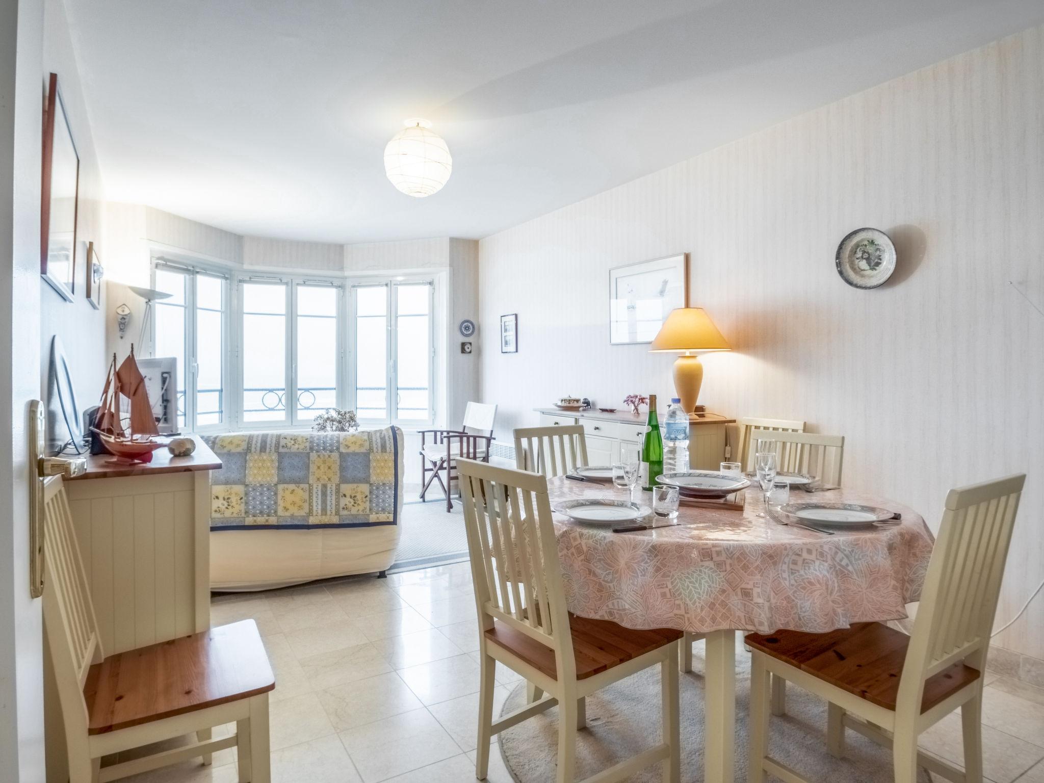Foto 8 - Apartment mit 1 Schlafzimmer in Saint-Malo mit blick aufs meer