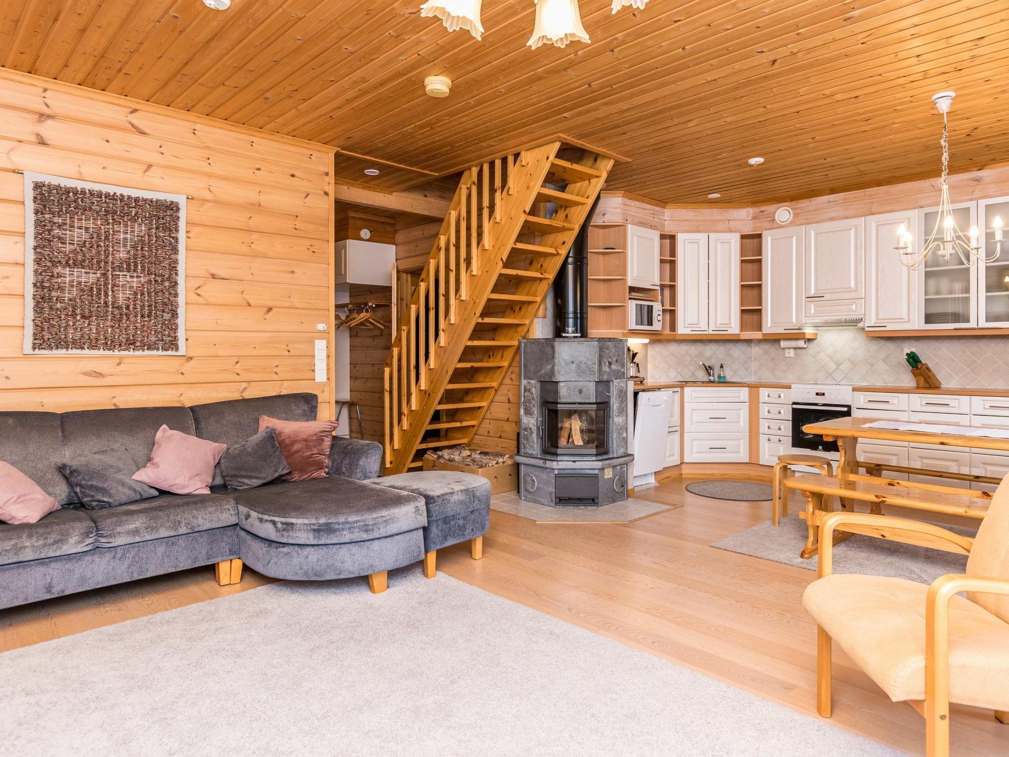 Foto 6 - Casa de 3 quartos em Kuusamo com sauna e vista para a montanha