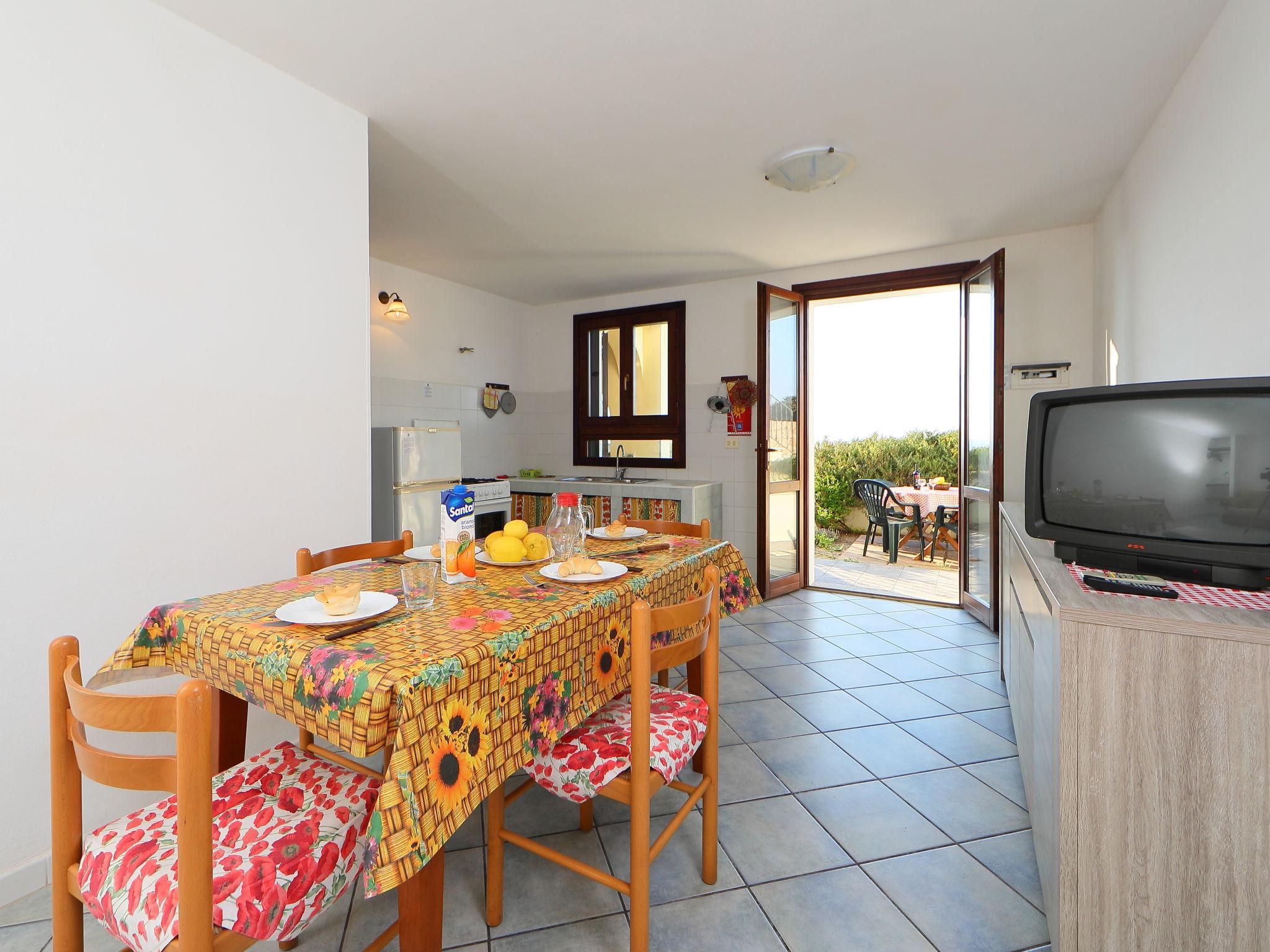 Foto 5 - Appartamento con 1 camera da letto a Valledoria con terrazza e vista mare