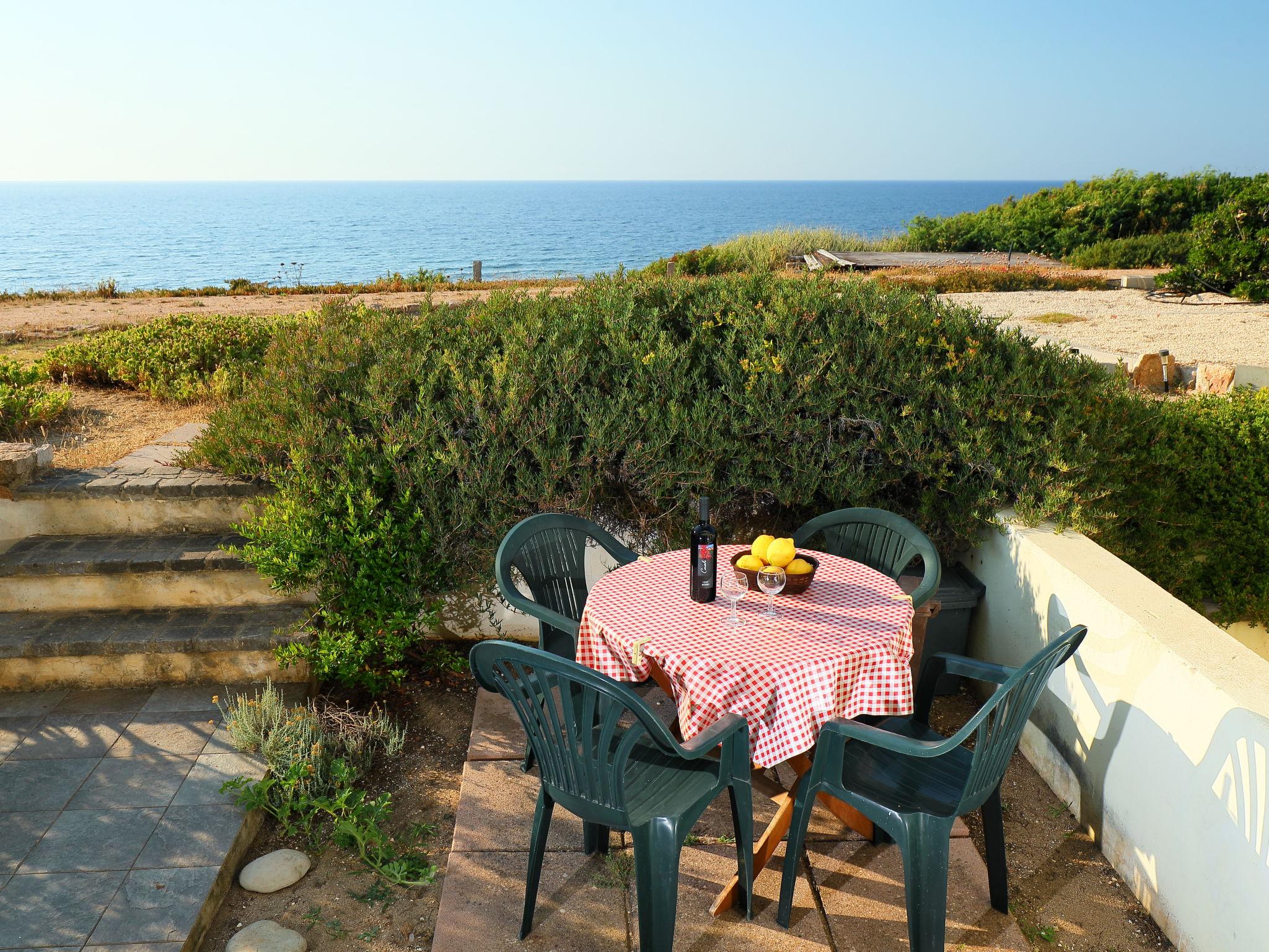 Photo 3 - Appartement de 1 chambre à Valledoria avec terrasse et vues à la mer