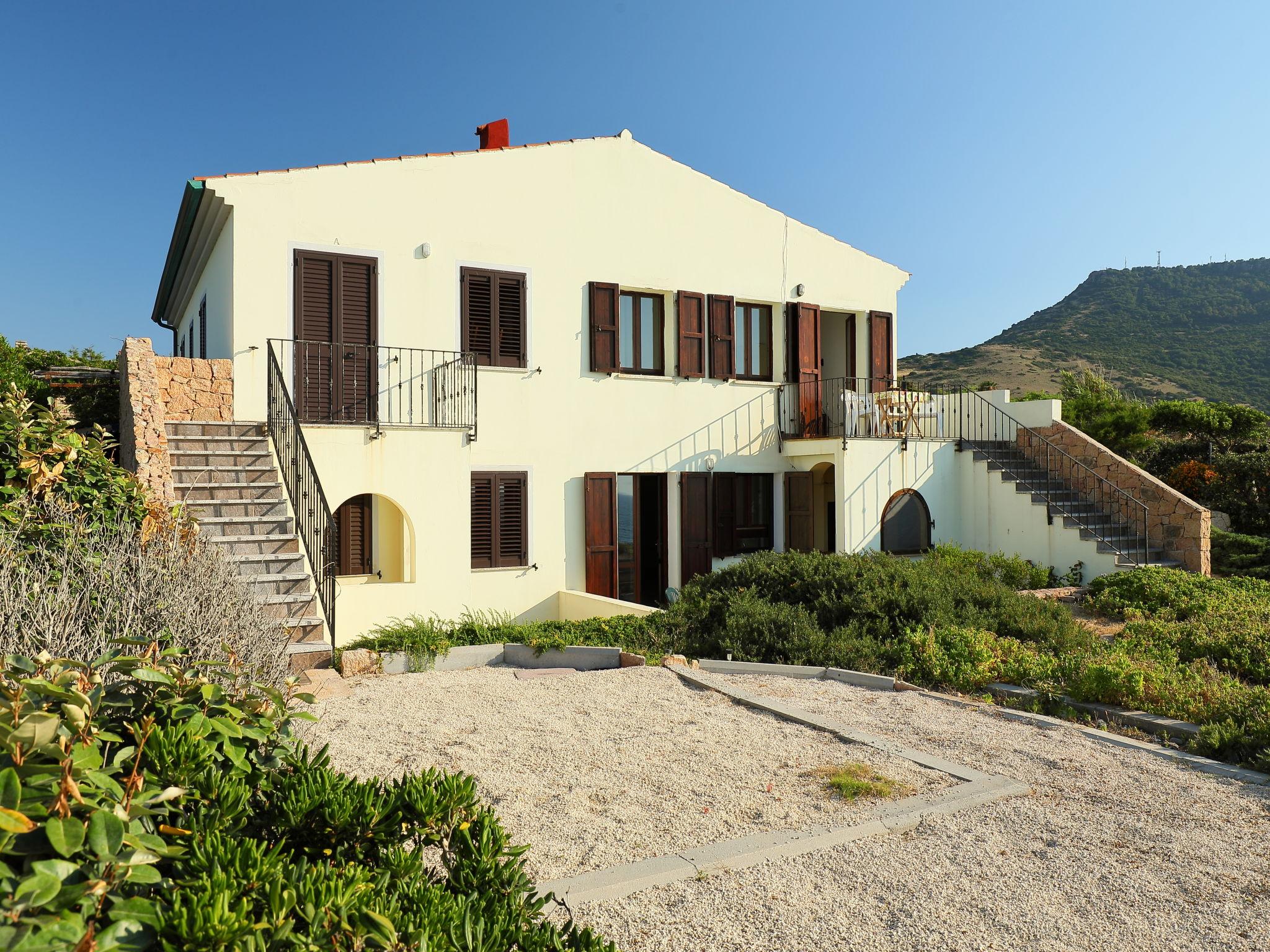 Foto 2 - Apartamento de 1 habitación en Valledoria con vistas al mar