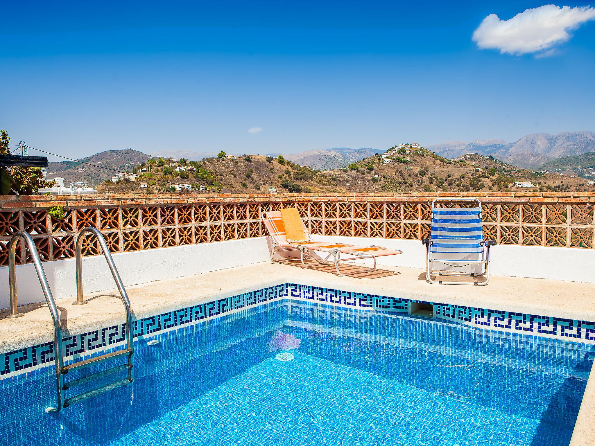 Photo 1 - Maison de 2 chambres à Torrox avec piscine privée et vues à la mer