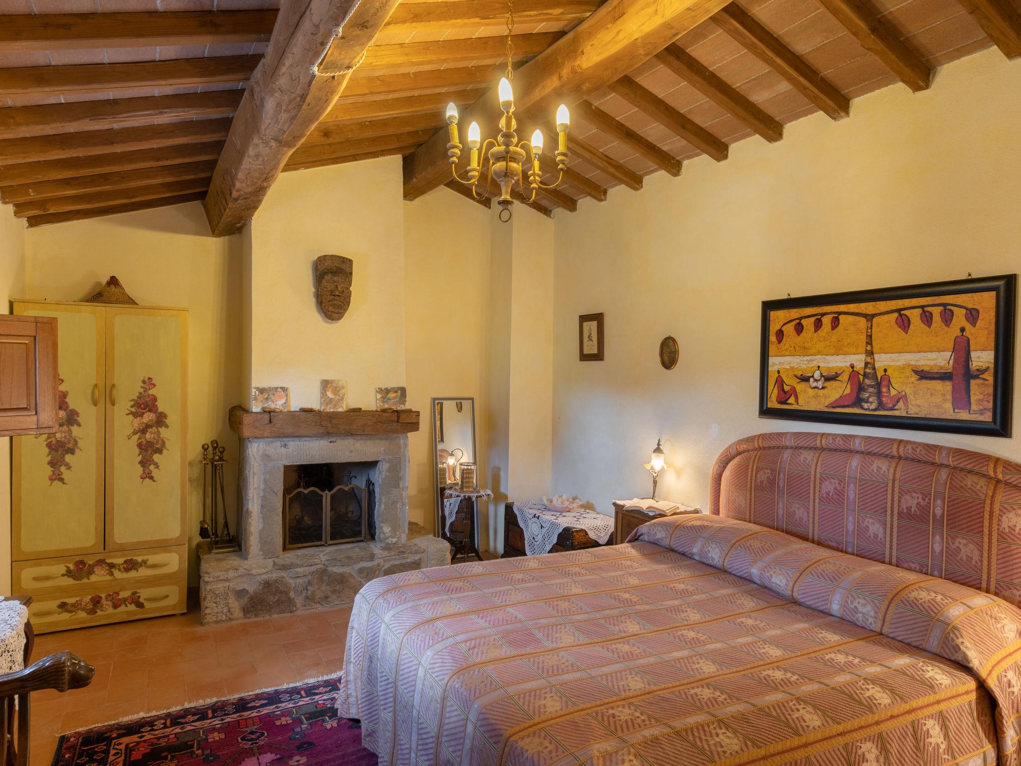 Foto 20 - Haus mit 5 Schlafzimmern in Arezzo mit privater pool und garten