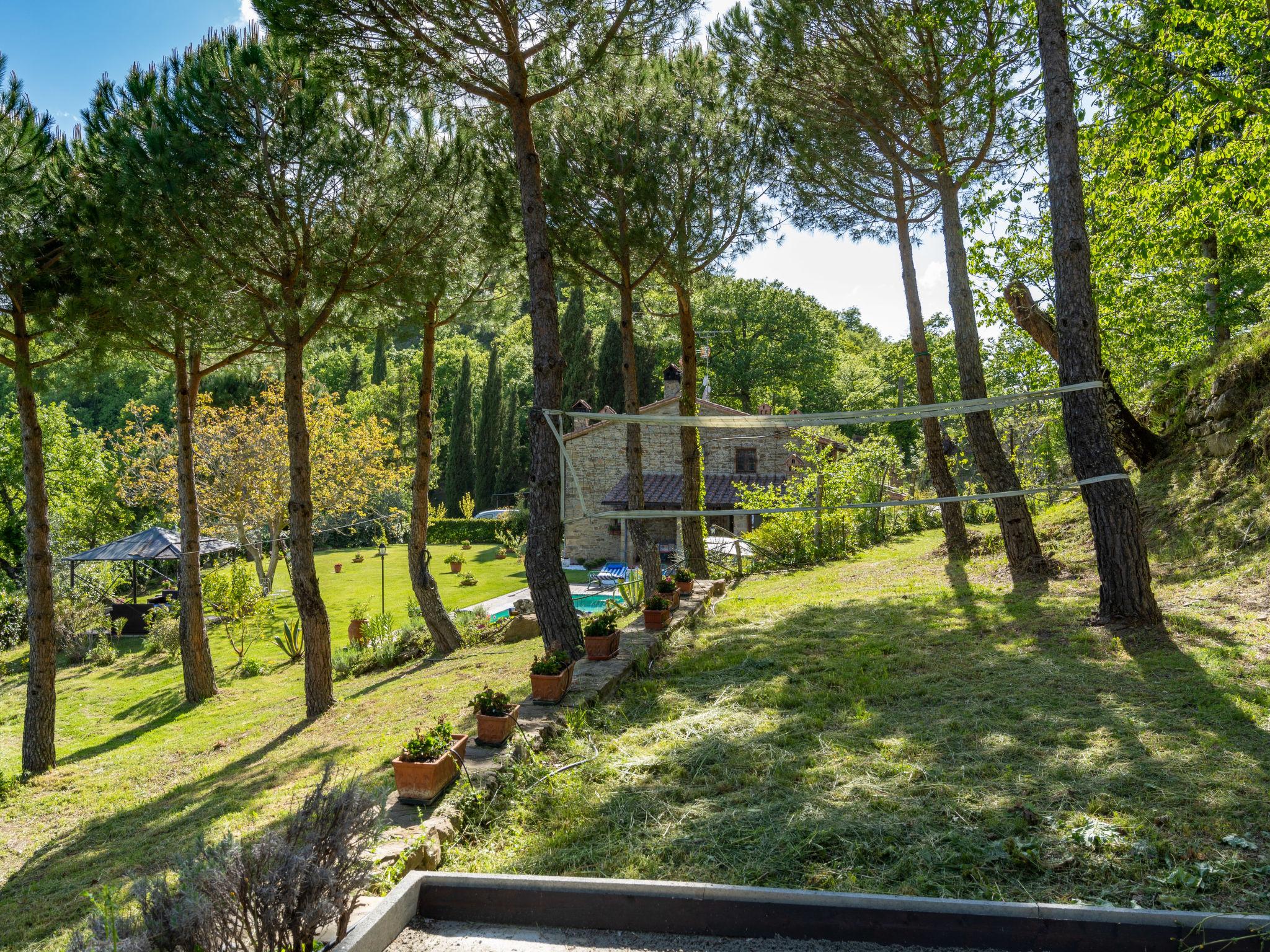 Foto 49 - Haus mit 5 Schlafzimmern in Arezzo mit privater pool und garten