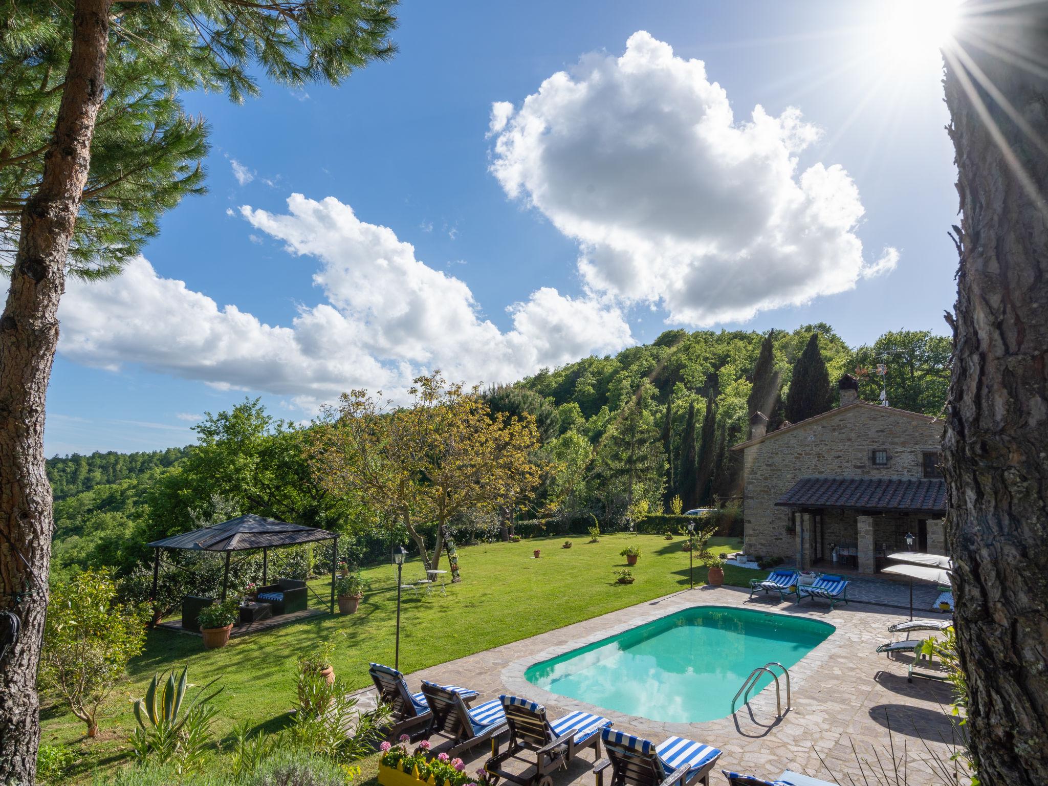 Photo 1 - Maison de 5 chambres à Arezzo avec piscine privée et jardin