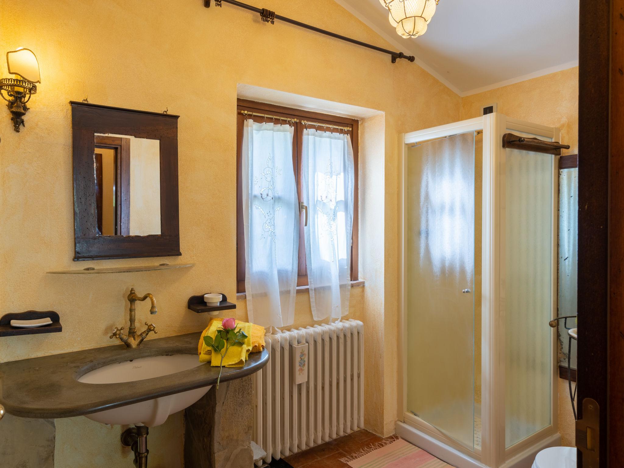 Foto 26 - Casa con 5 camere da letto a Arezzo con piscina privata e giardino
