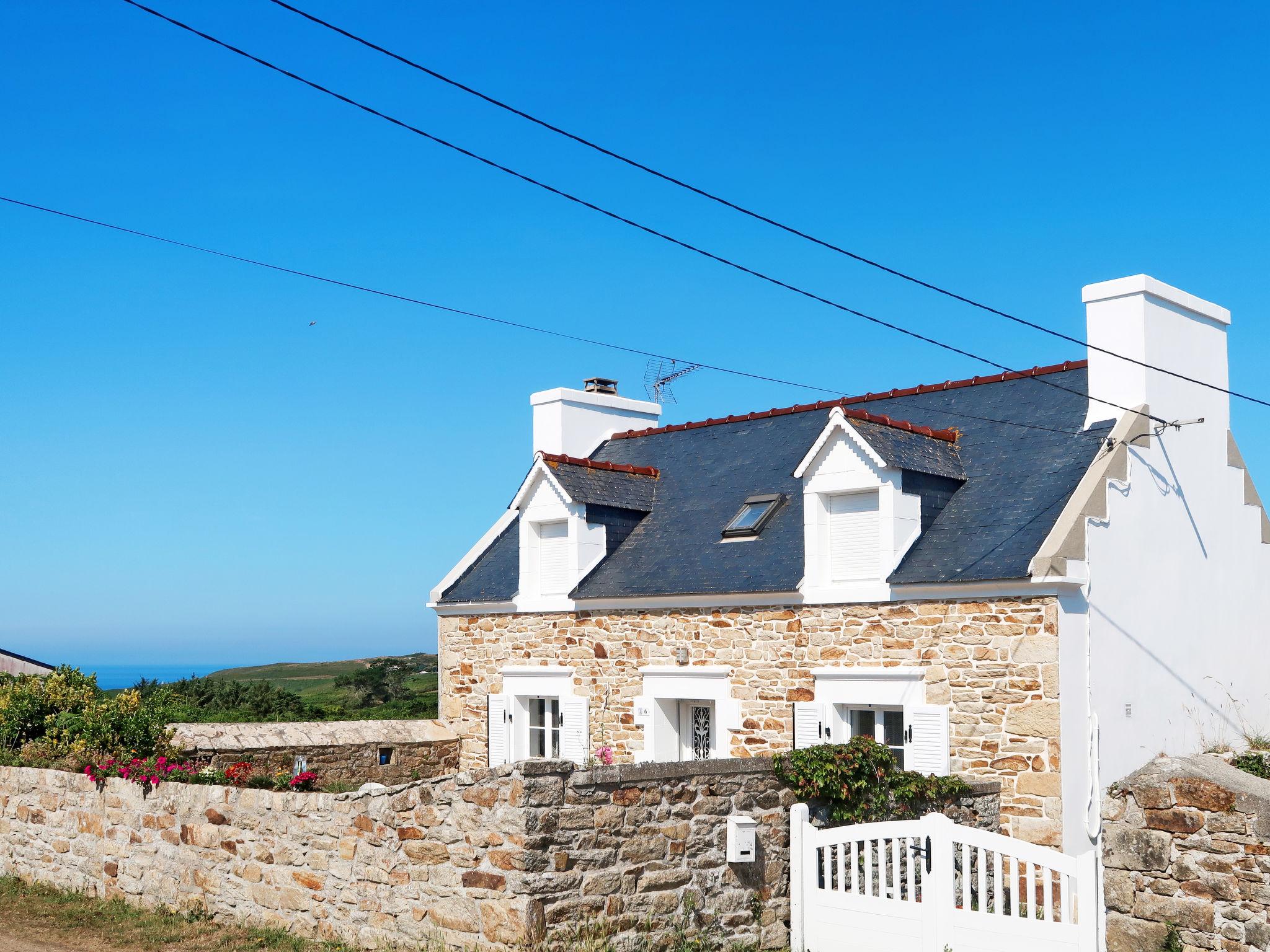 Foto 16 - Casa de 3 habitaciones en Plogoff con jardín y vistas al mar