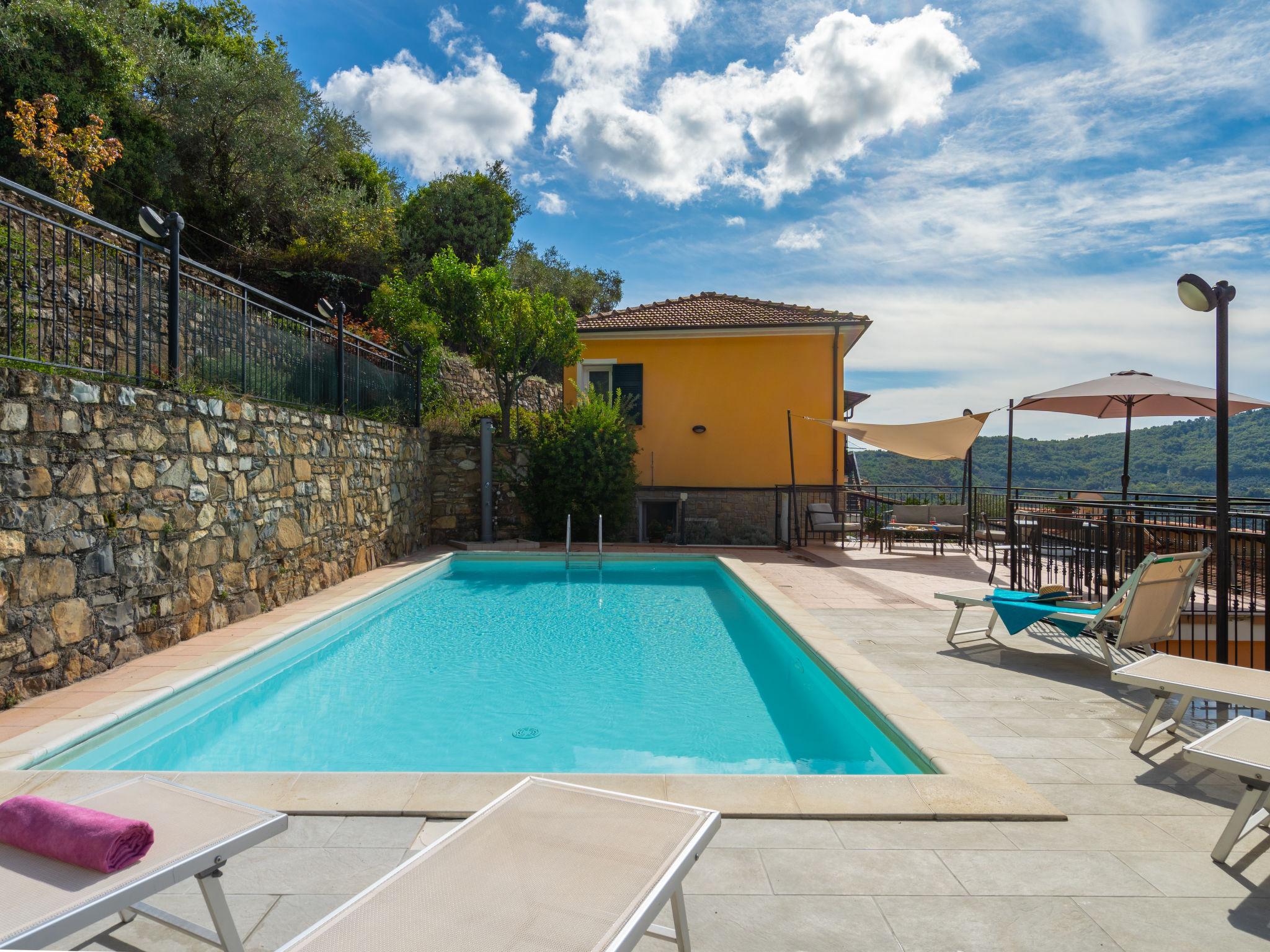 Photo 13 - Appartement de 1 chambre à Pietrabruna avec piscine et jardin