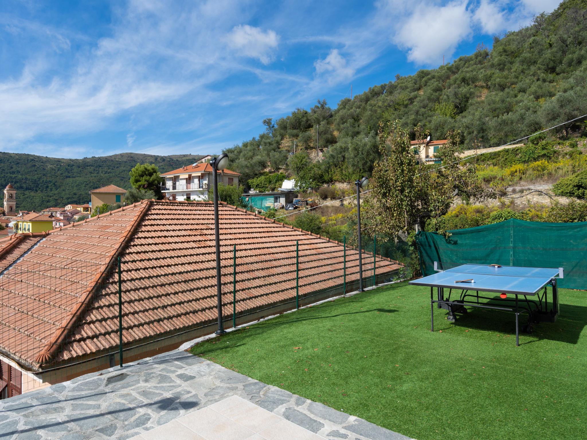 Foto 34 - Casa de 5 quartos em Pietrabruna com piscina privada e jardim