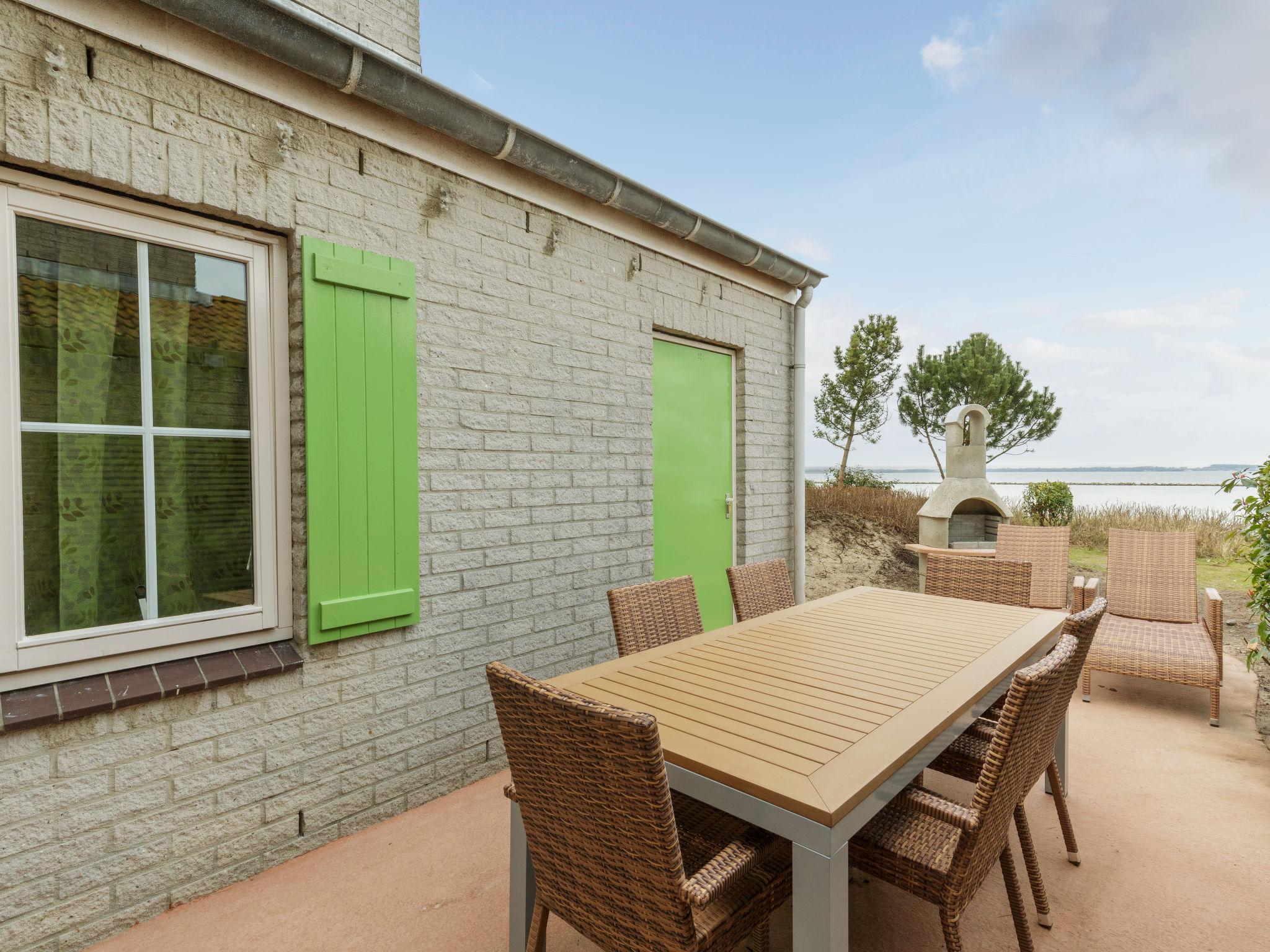 Foto 7 - Casa de 3 habitaciones en Ouddorp con piscina y vistas al mar