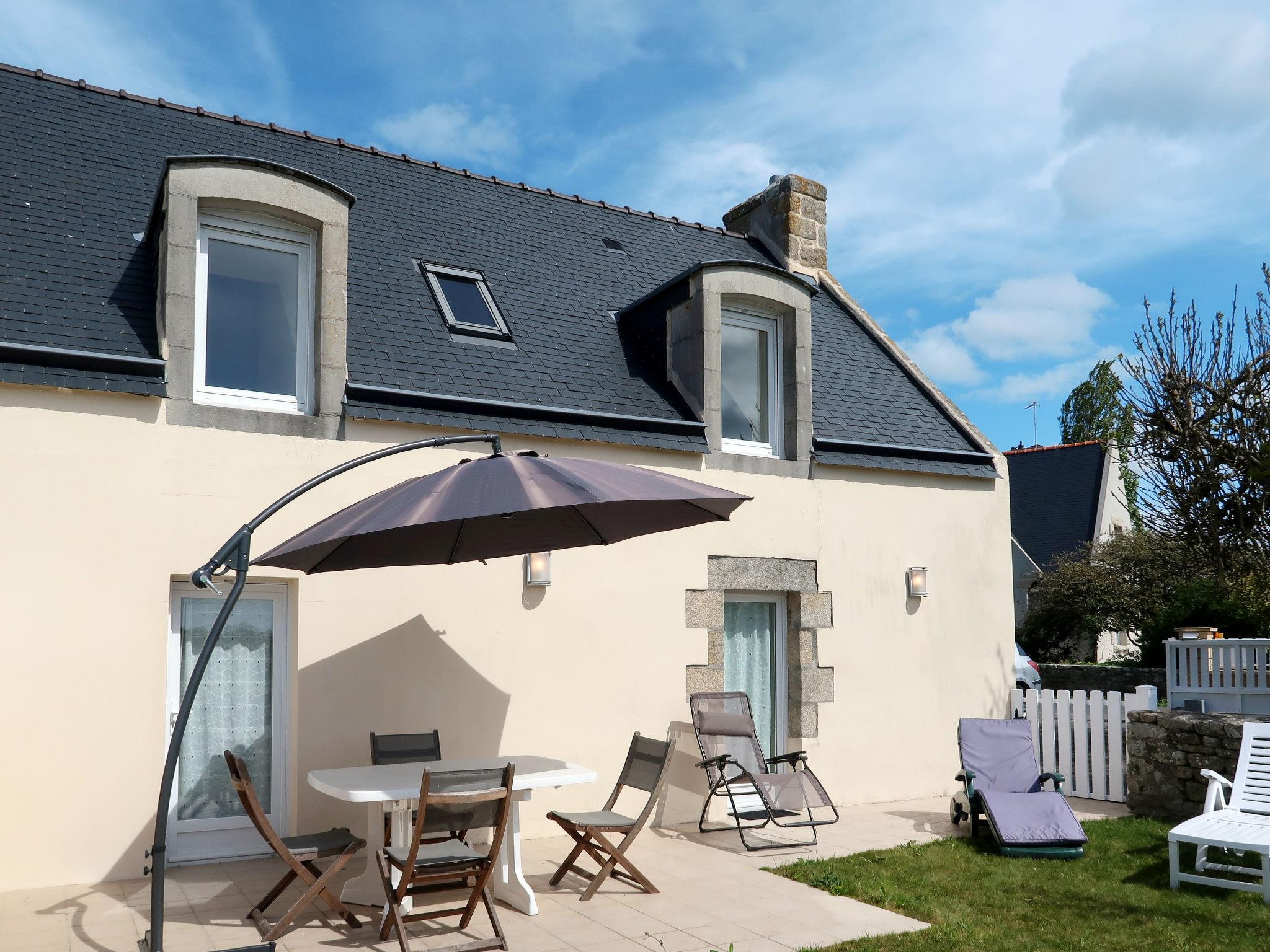 Photo 1 - Maison de 2 chambres à Penmarch avec terrasse et vues à la mer