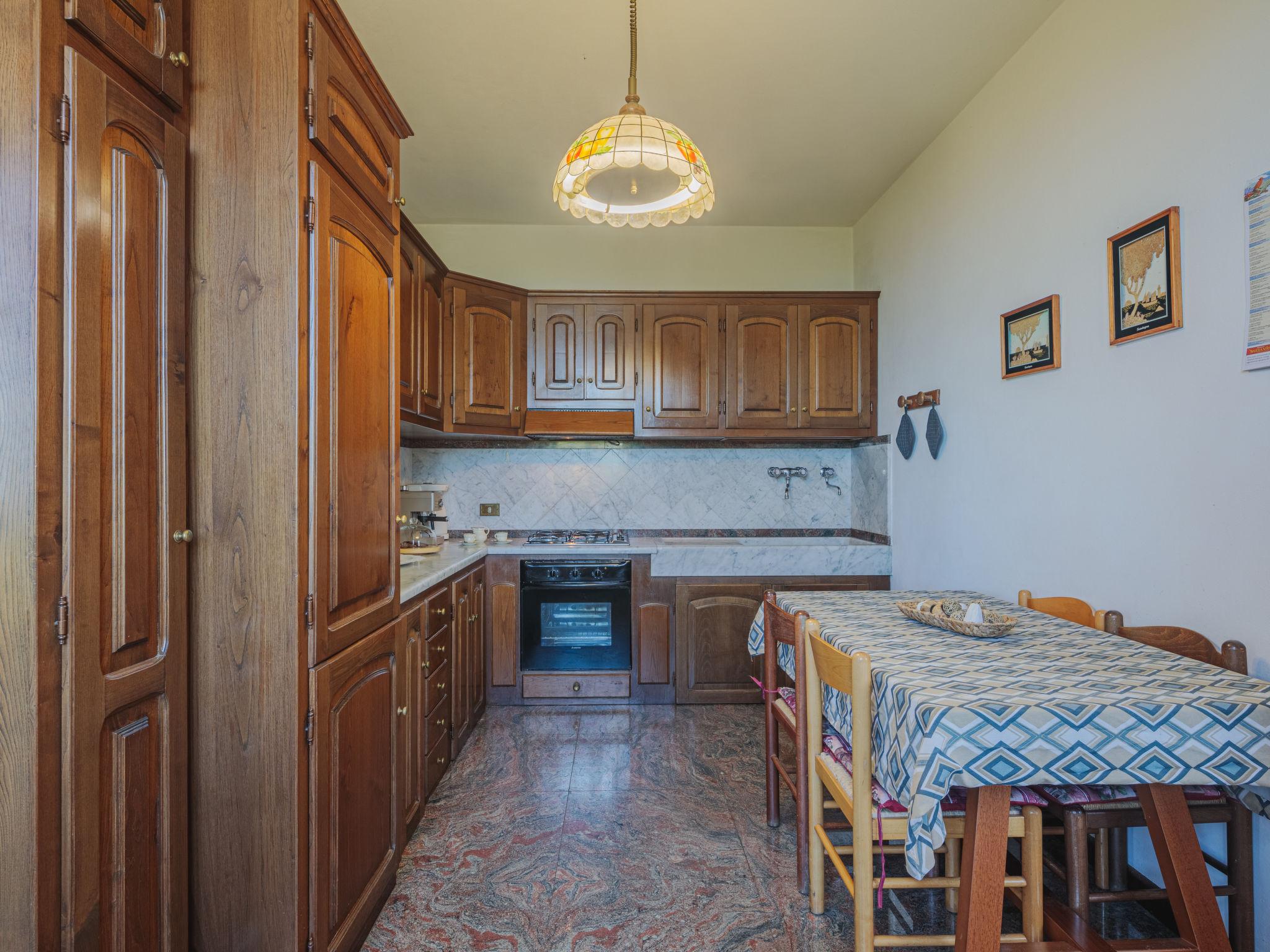 Foto 15 - Haus mit 5 Schlafzimmern in Montignoso mit garten und terrasse