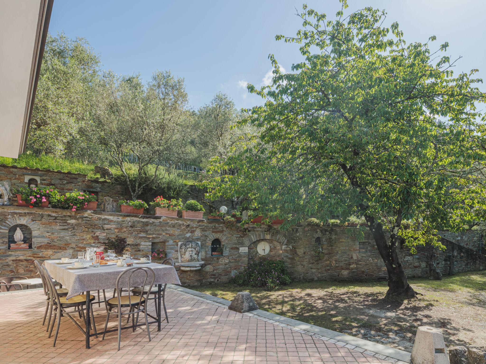 Foto 33 - Casa de 5 habitaciones en Montignoso con jardín y terraza