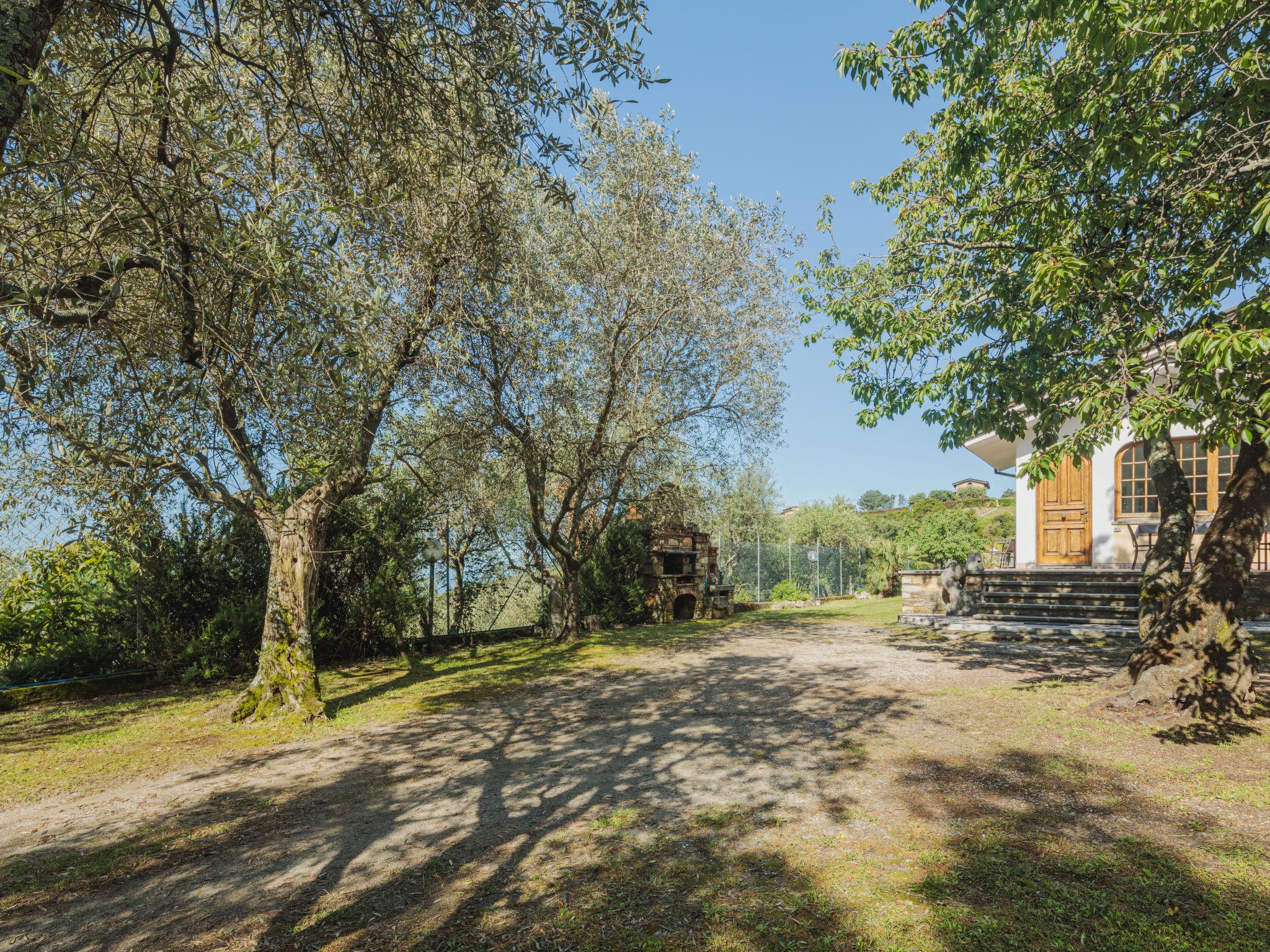 Photo 38 - 5 bedroom House in Montignoso with garden and terrace