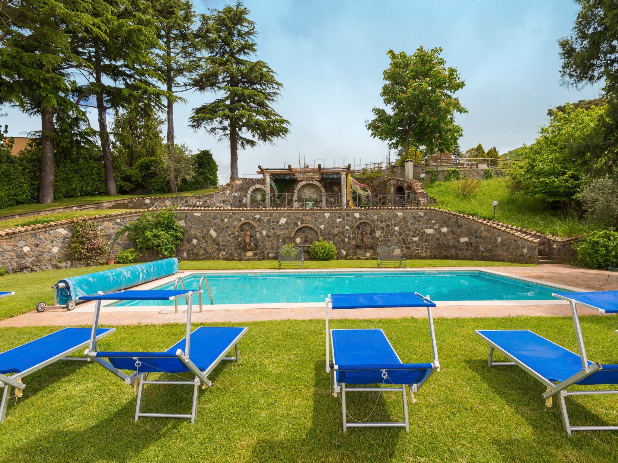 Photo 2 - Maison de 4 chambres à Rocca di Papa avec piscine privée et jardin