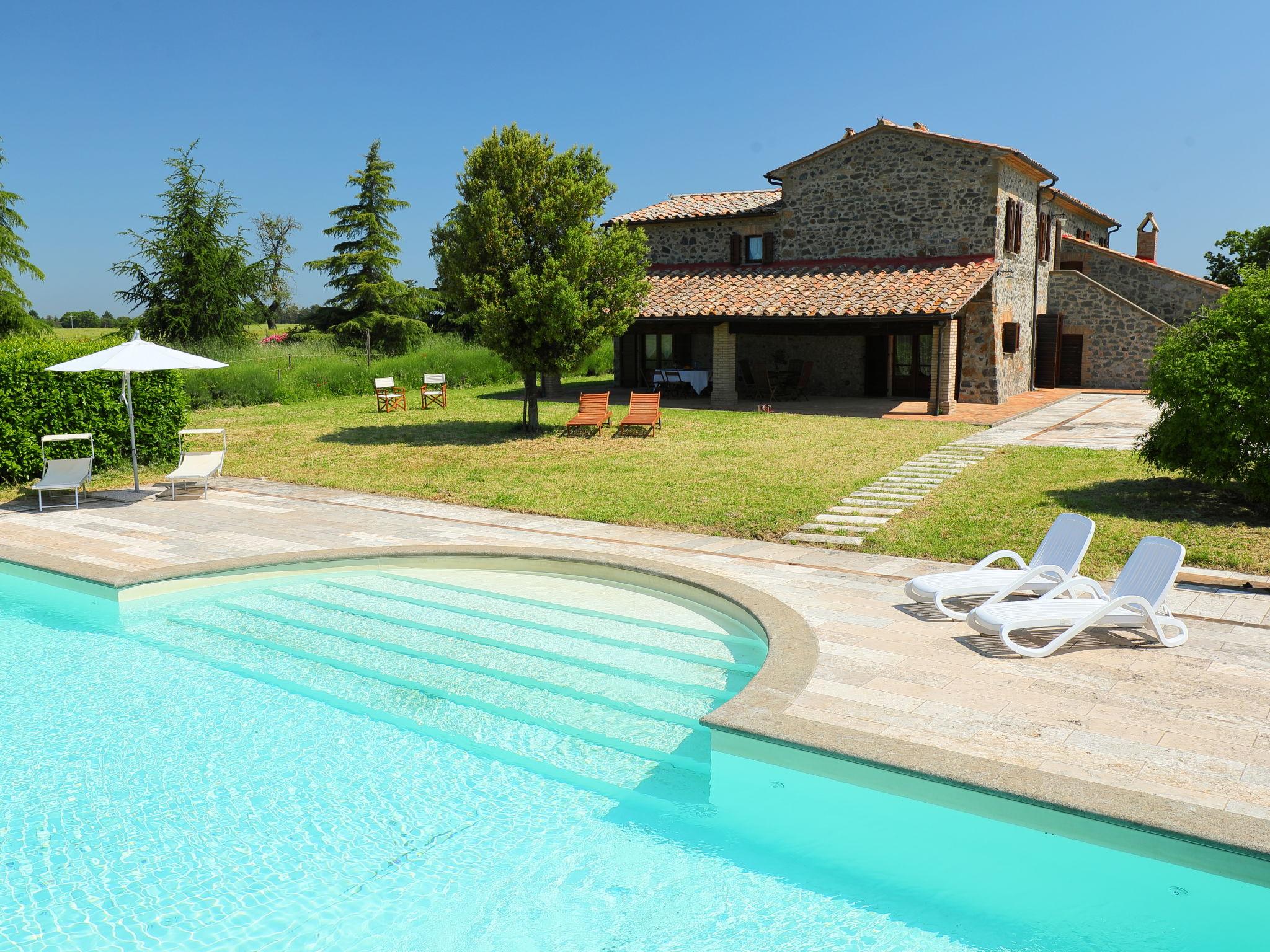 Foto 1 - Casa de 6 habitaciones en Orvieto con piscina privada