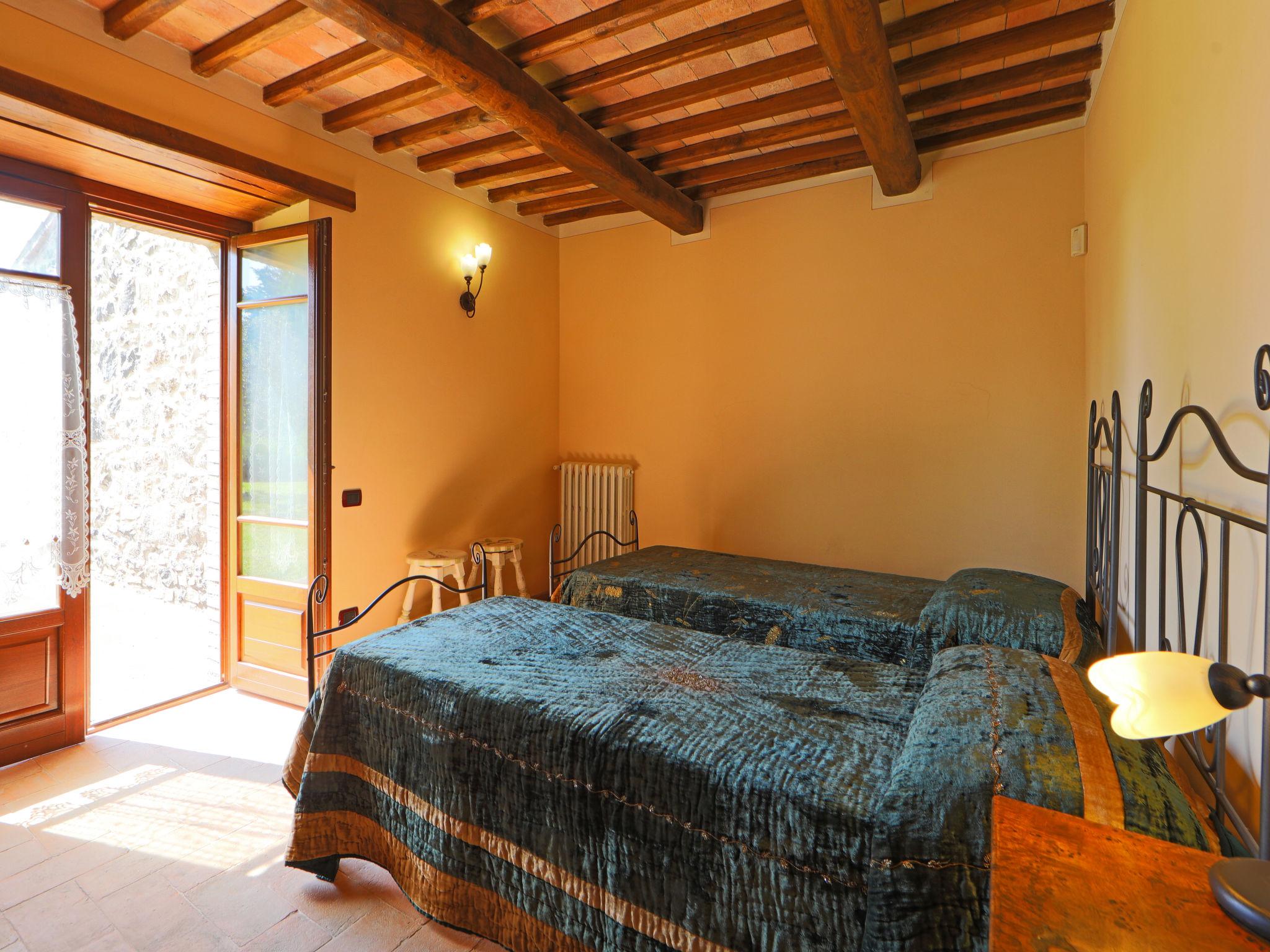 Photo 22 - 6 bedroom House in Orvieto with private pool and garden