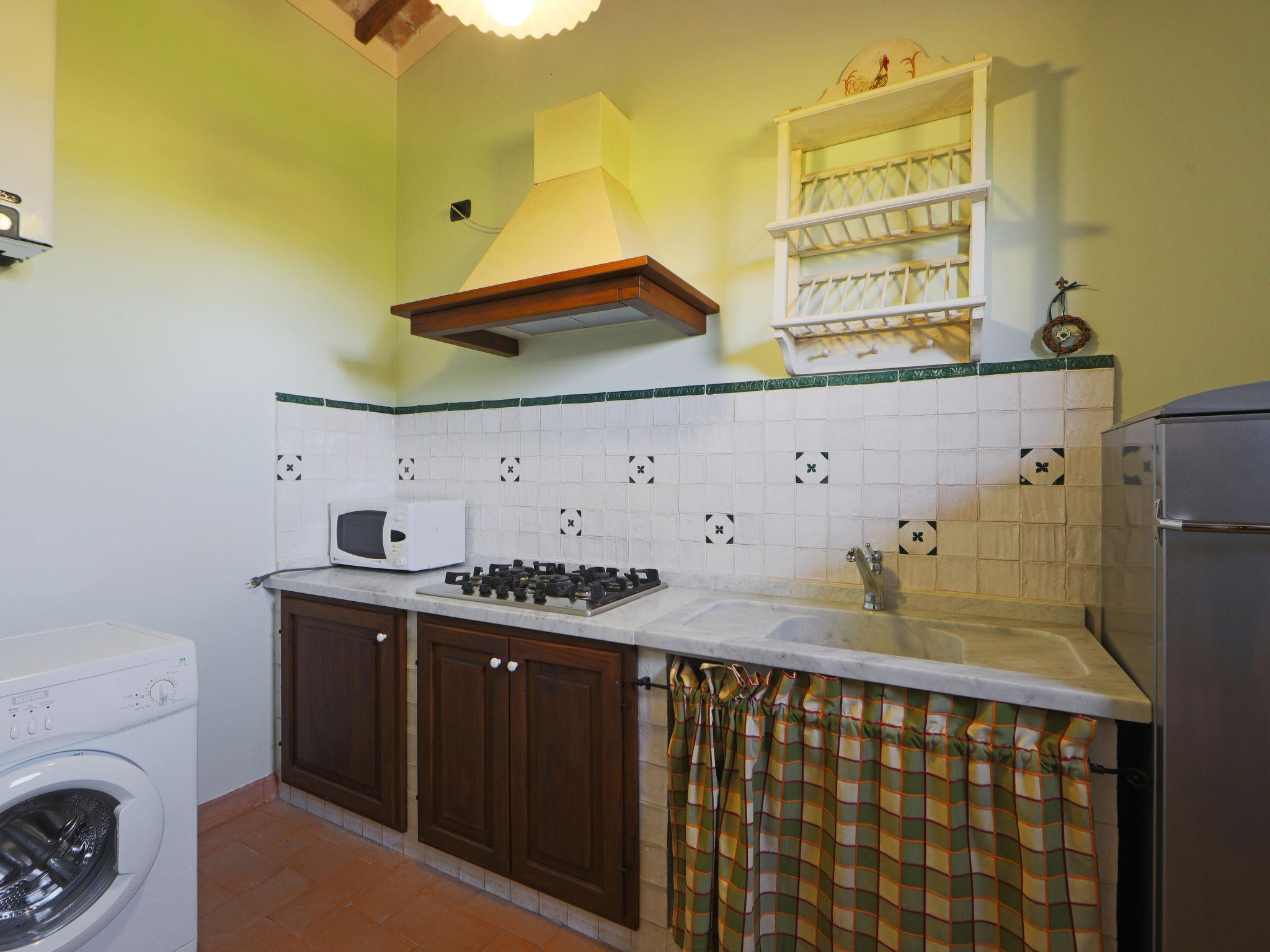 Photo 14 - 6 bedroom House in Orvieto with private pool and garden