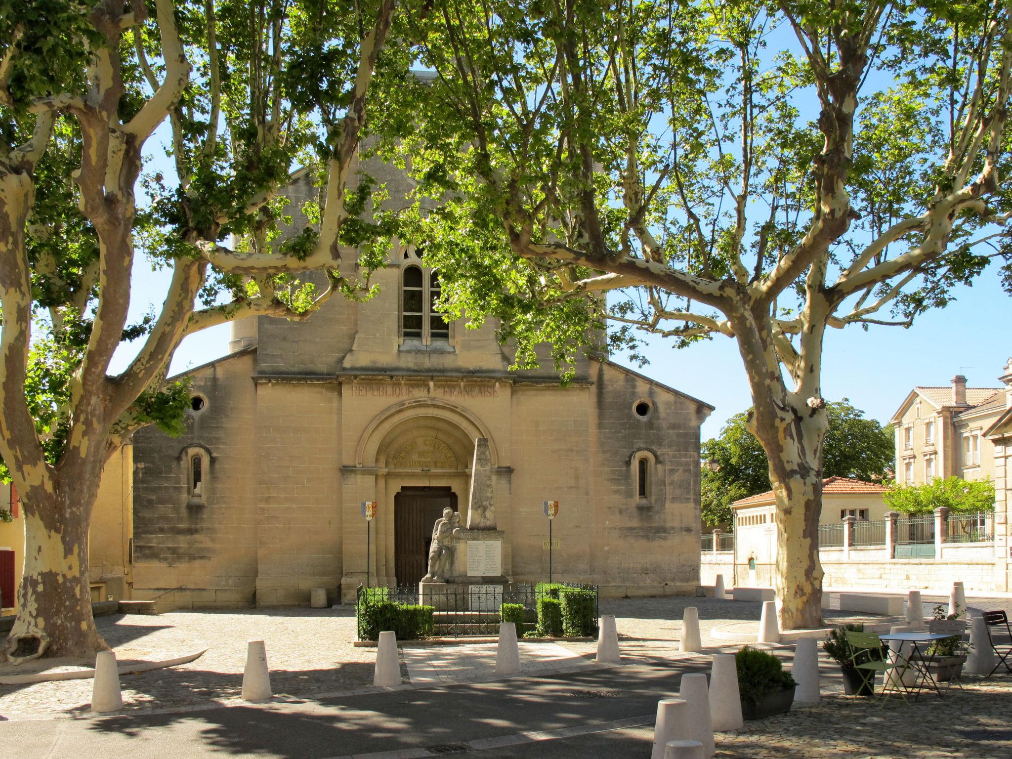 Foto 33 - Casa de 3 quartos em Pernes-les-Fontaines com piscina privada e jardim