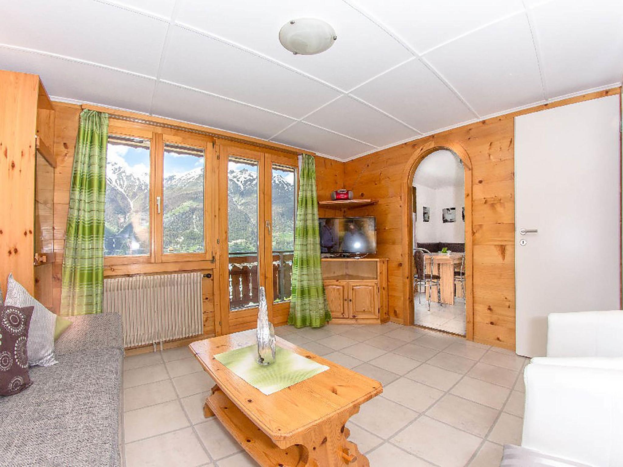 Photo 9 - 2 bedroom Apartment in Grächen with garden and mountain view