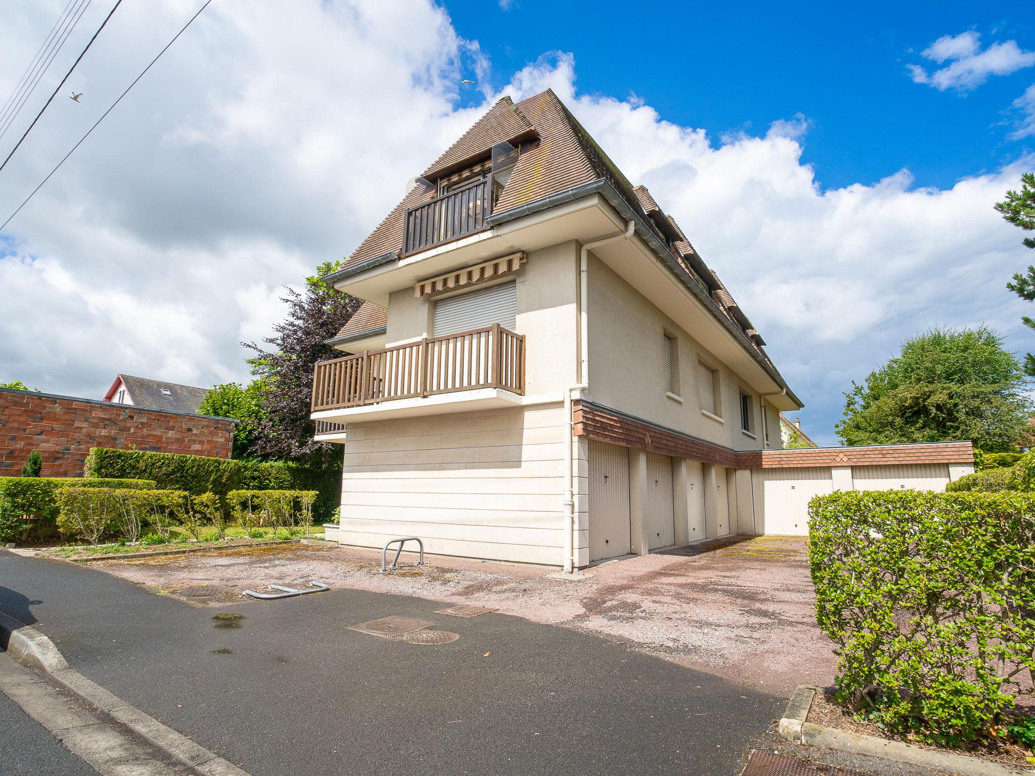 Photo 14 - 1 bedroom Apartment in Cabourg with sea view