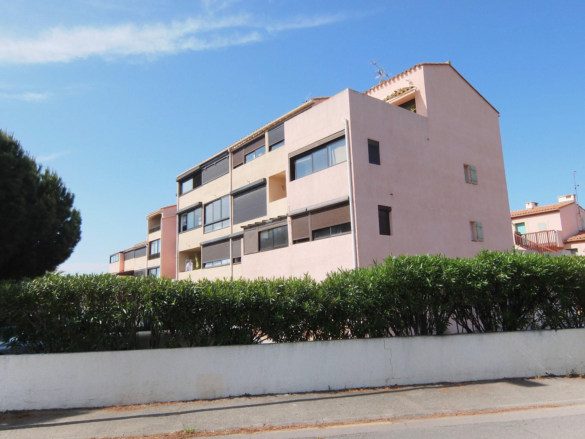 Foto 18 - Apartamento en Saint-Cyprien con vistas al mar