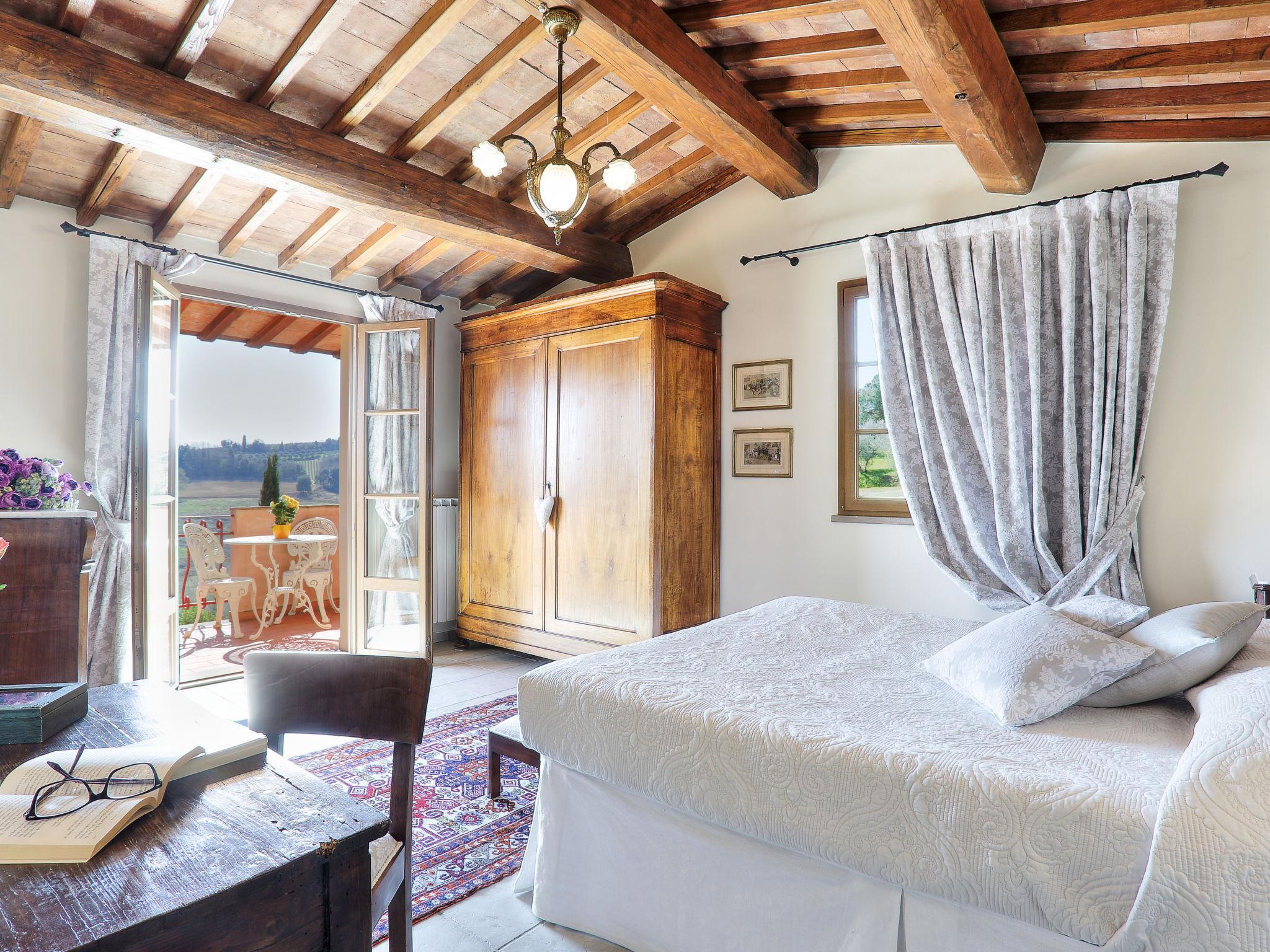 Foto 16 - Casa con 5 camere da letto a Gambassi Terme con piscina privata e giardino