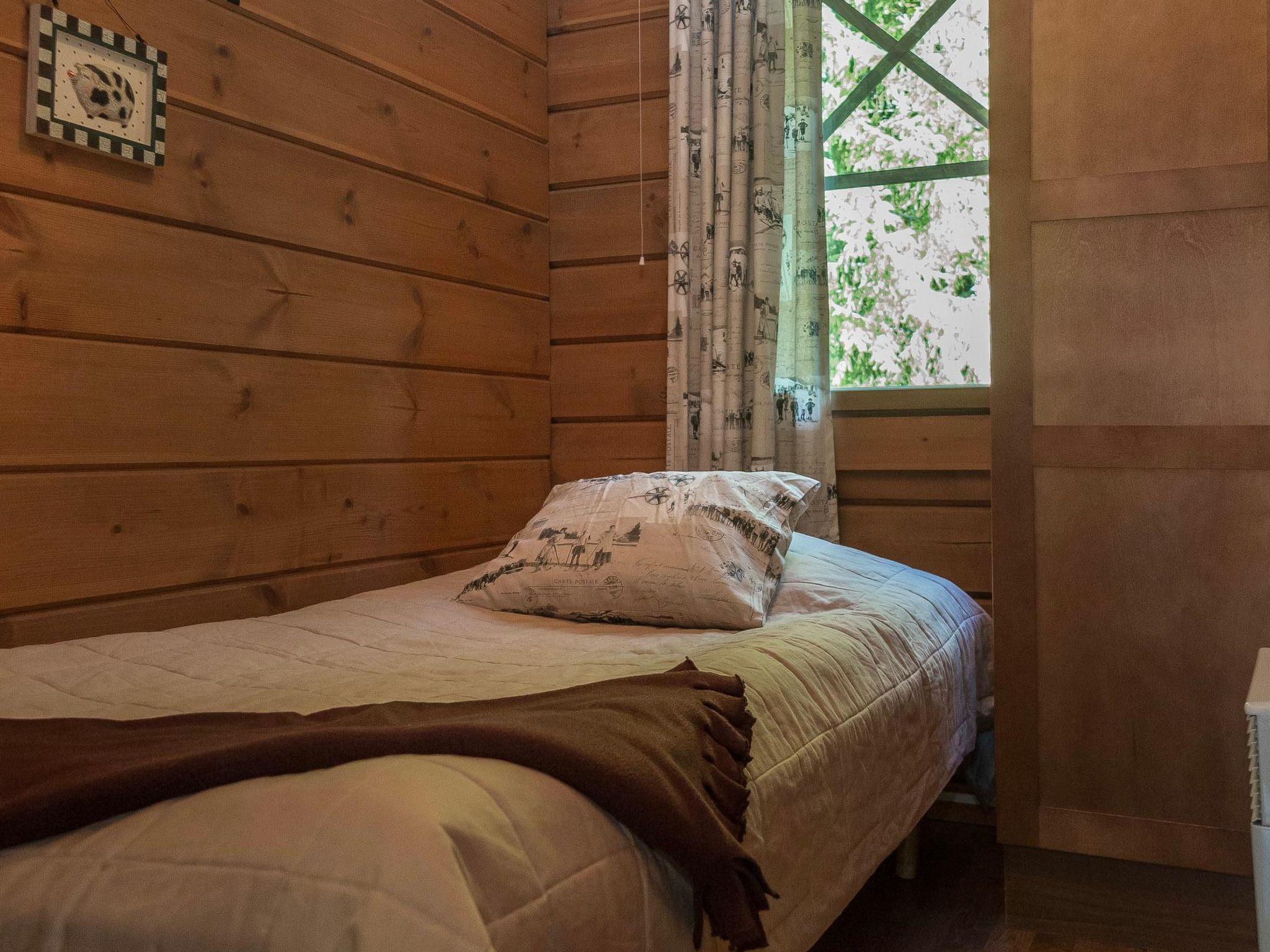 Foto 22 - Casa con 7 camere da letto a Kuopio con sauna e vasca idromassaggio