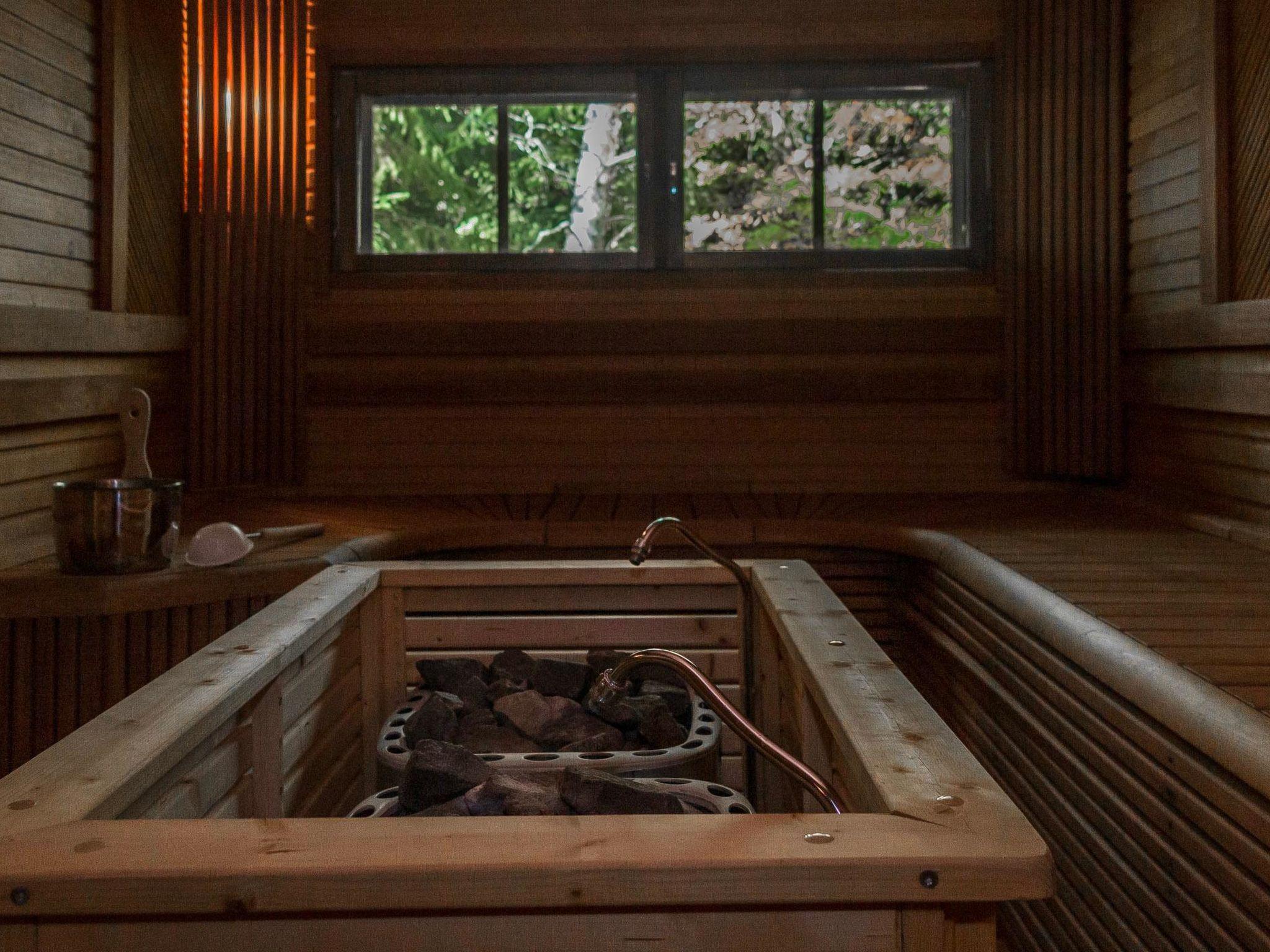 Foto 31 - Casa con 7 camere da letto a Kuopio con sauna e vasca idromassaggio